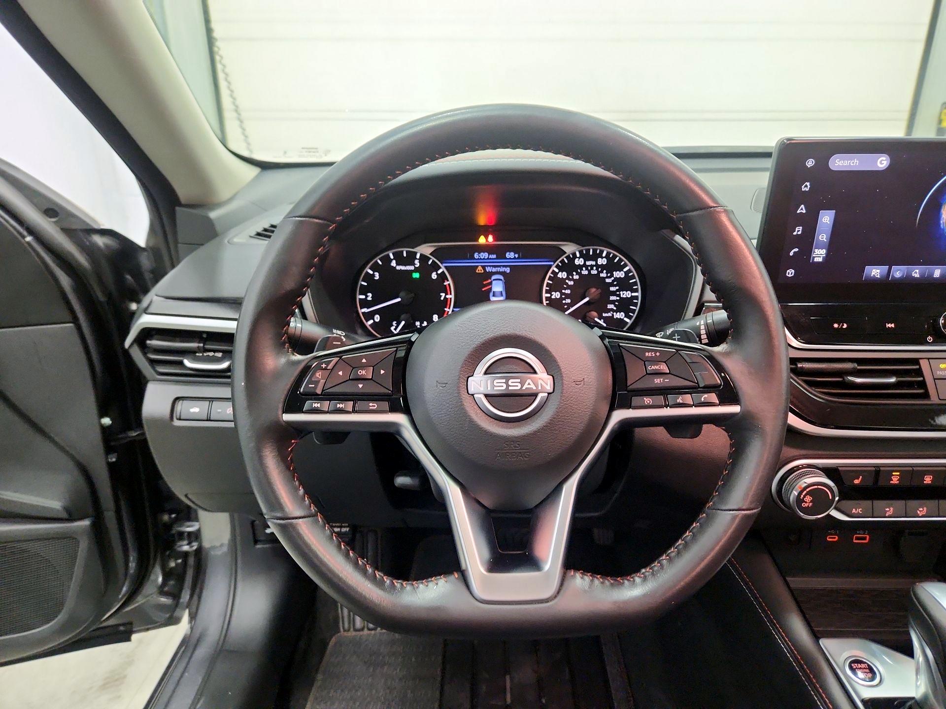 Thumbnail: 2023 Nissan Altima - 10