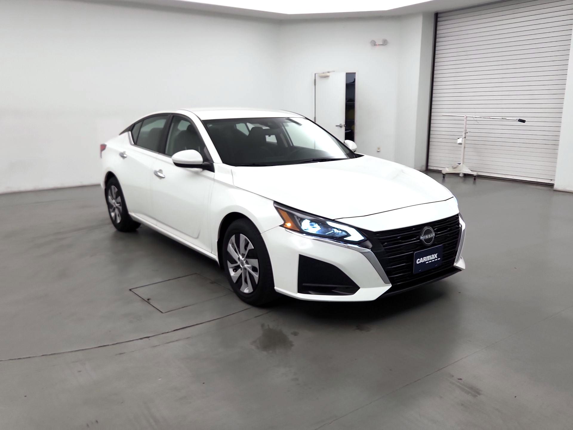 Thumbnail: 2023 Nissan Altima - 1