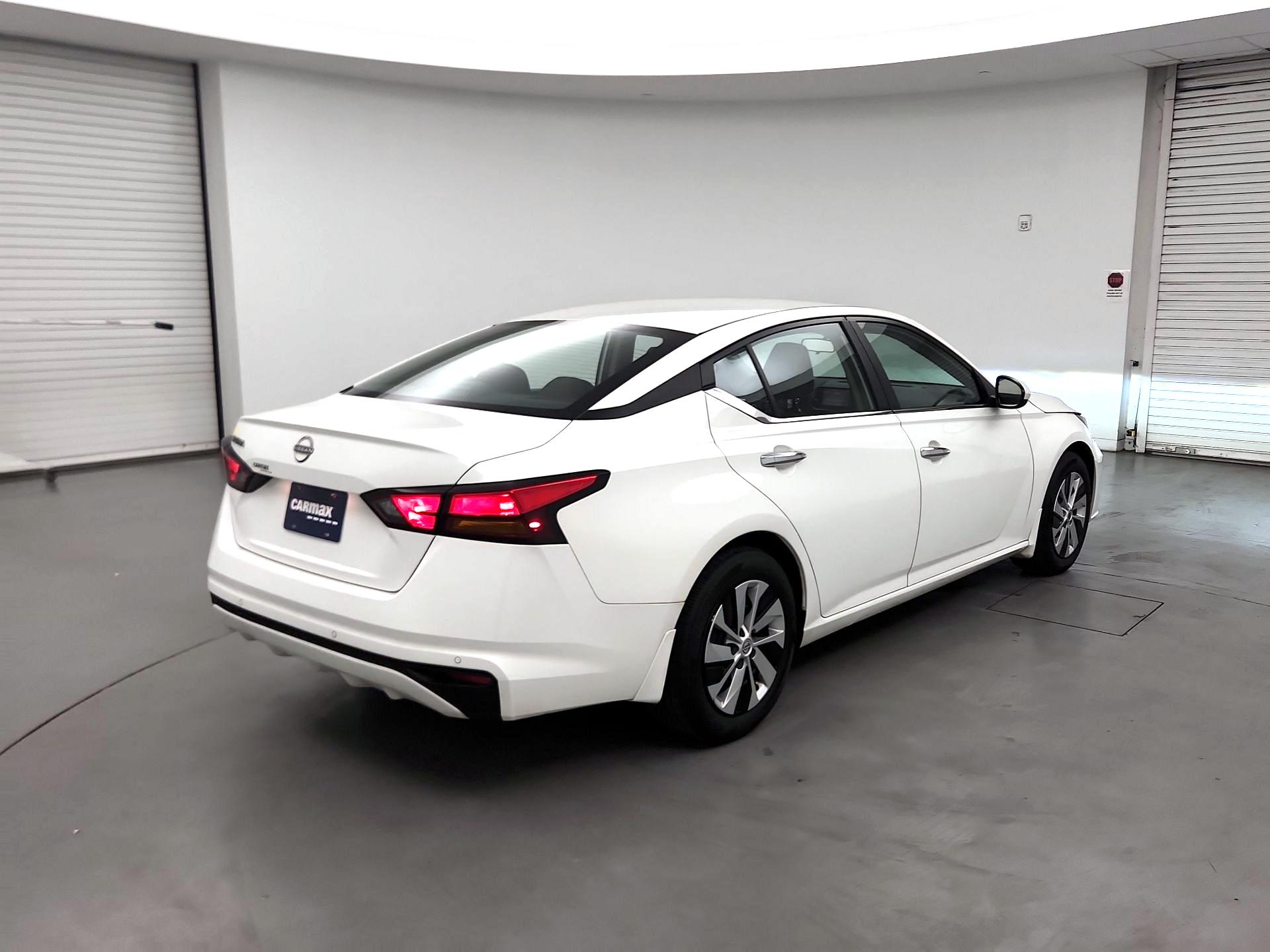 Thumbnail: 2023 Nissan Altima - 5