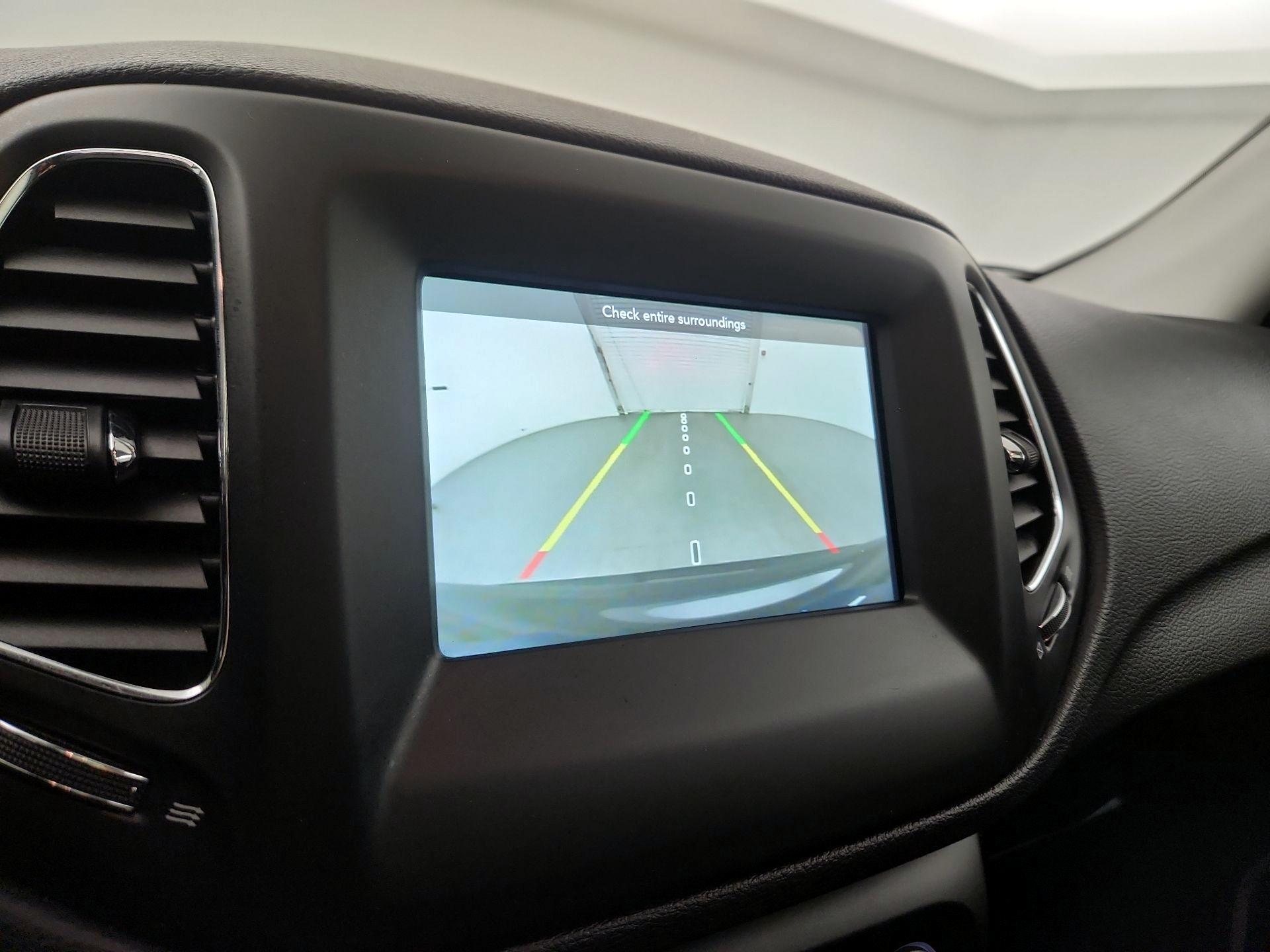 Thumbnail: 2020 Jeep Compass - 12