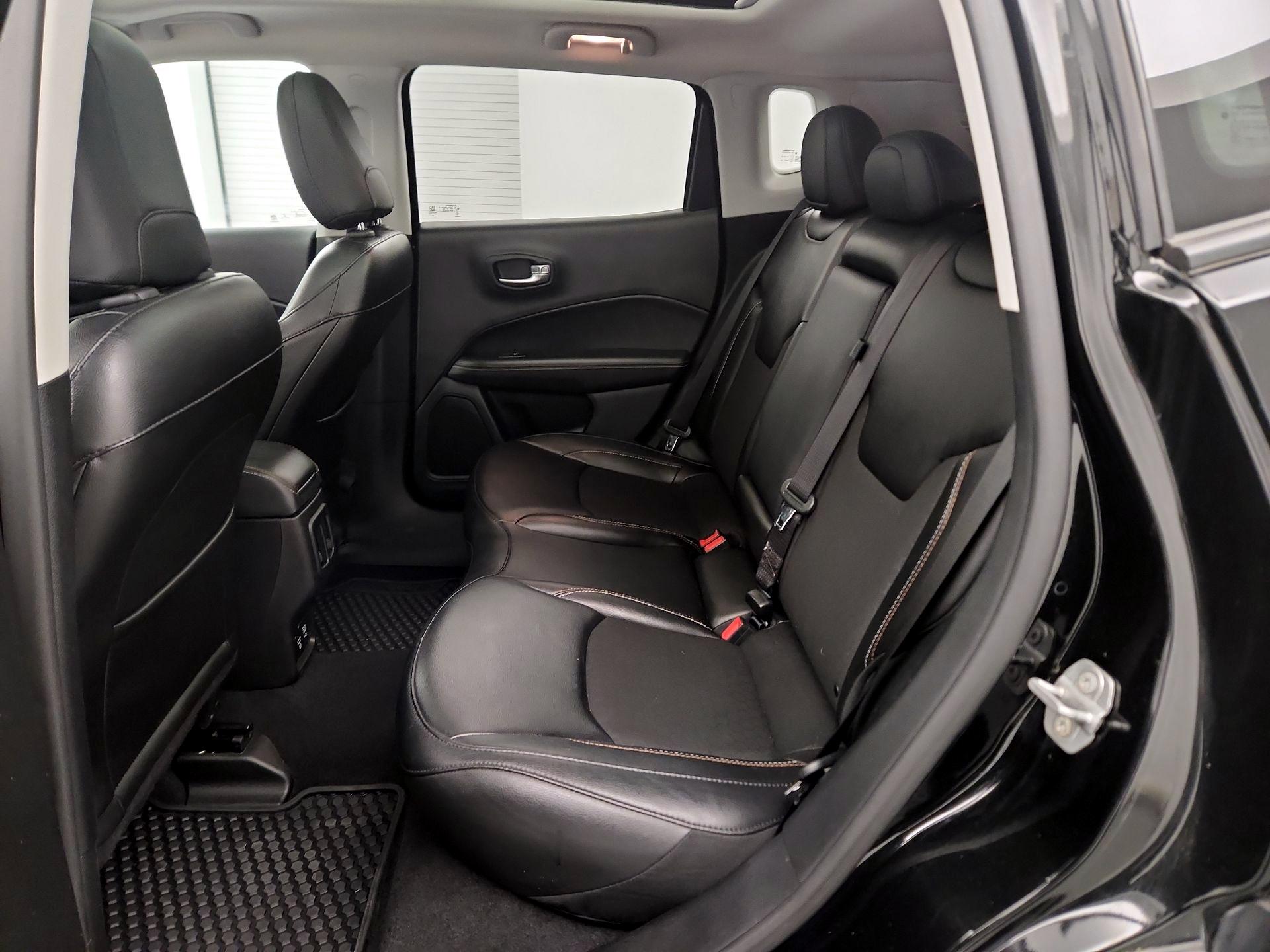 Thumbnail: 2020 Jeep Compass - 18