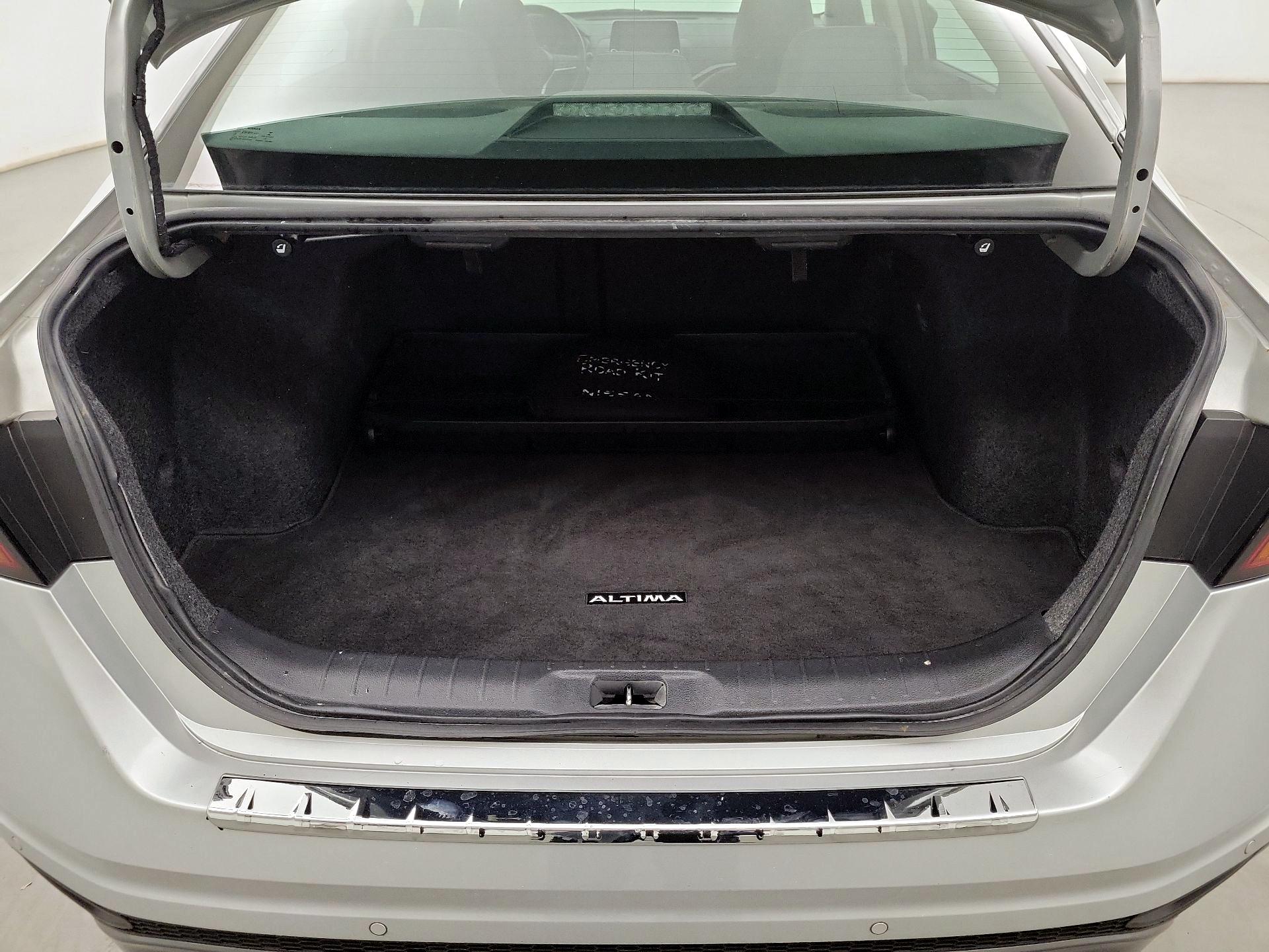 Thumbnail: 2022 Nissan Altima - 18