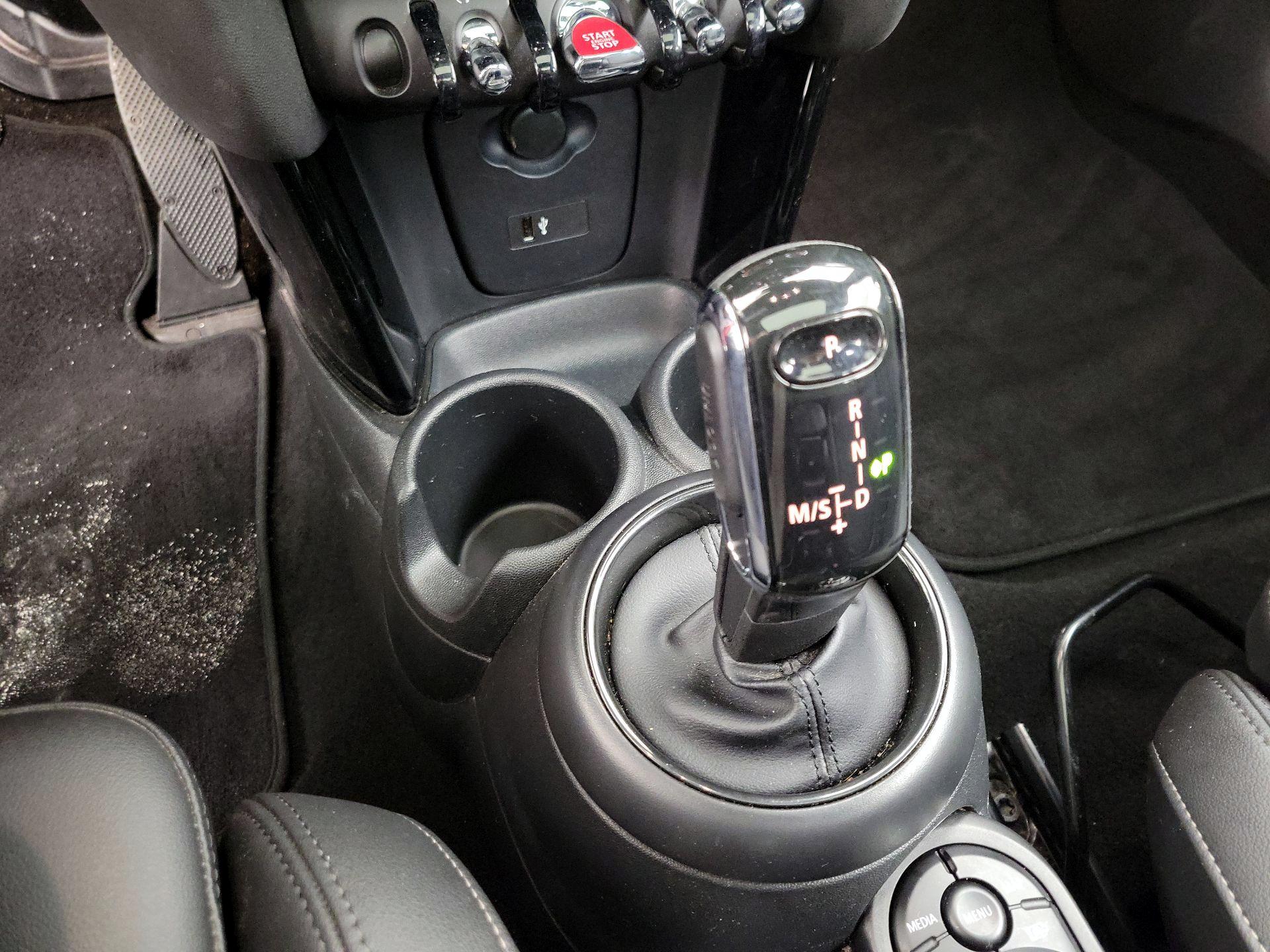 Thumbnail: 2023 MINI Cooper Hardtop - 17