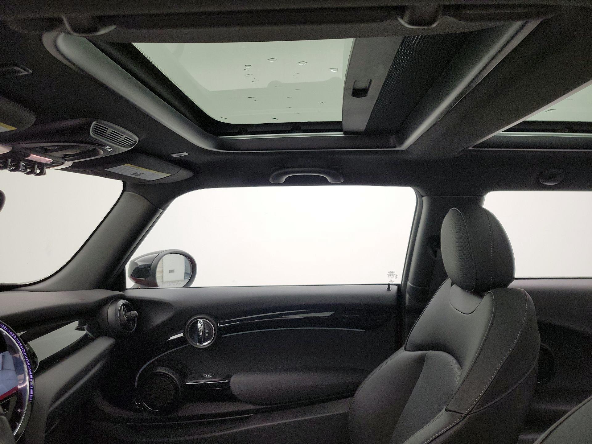 Thumbnail: 2023 MINI Cooper Hardtop - 19