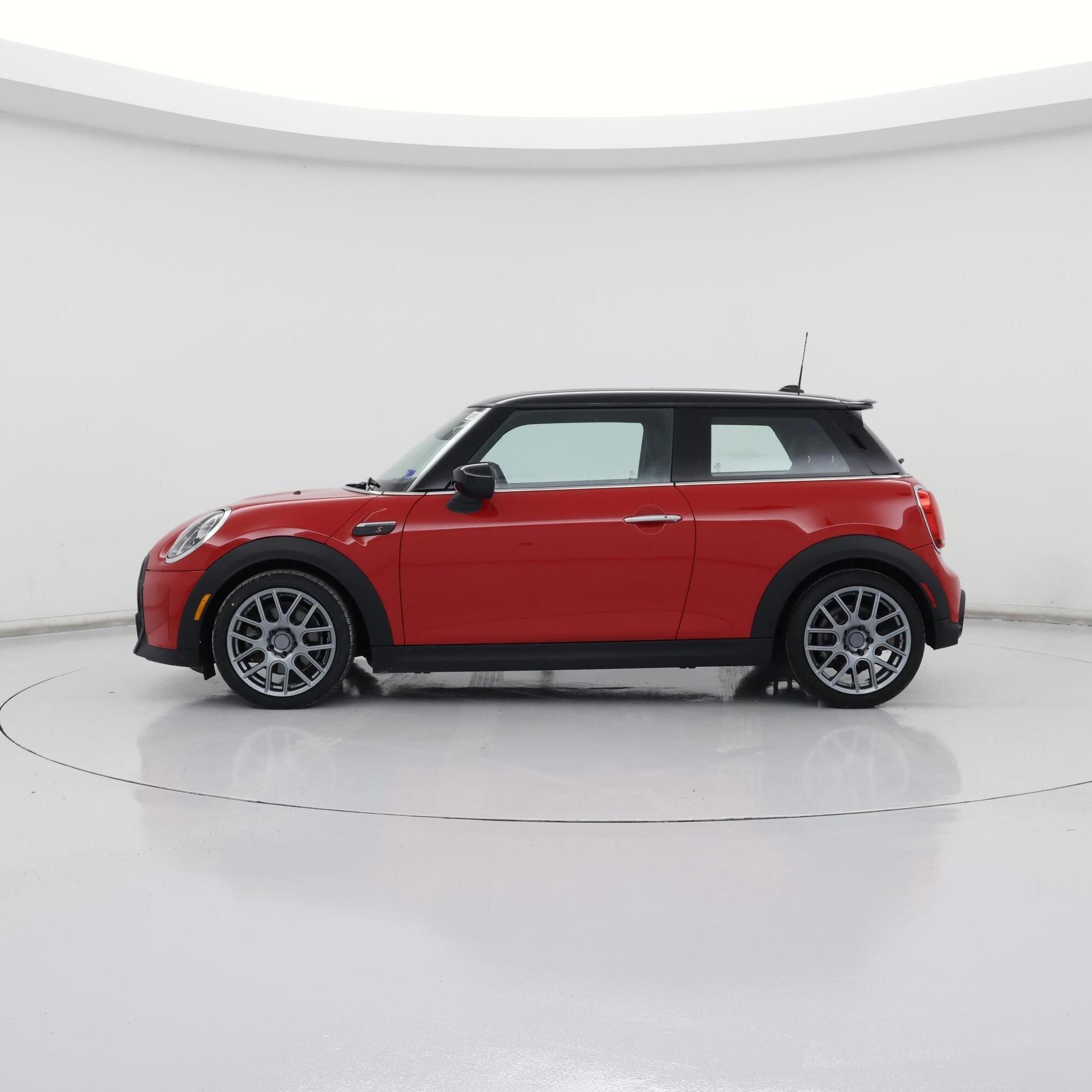 Thumbnail: 2023 MINI Cooper Hardtop - 3