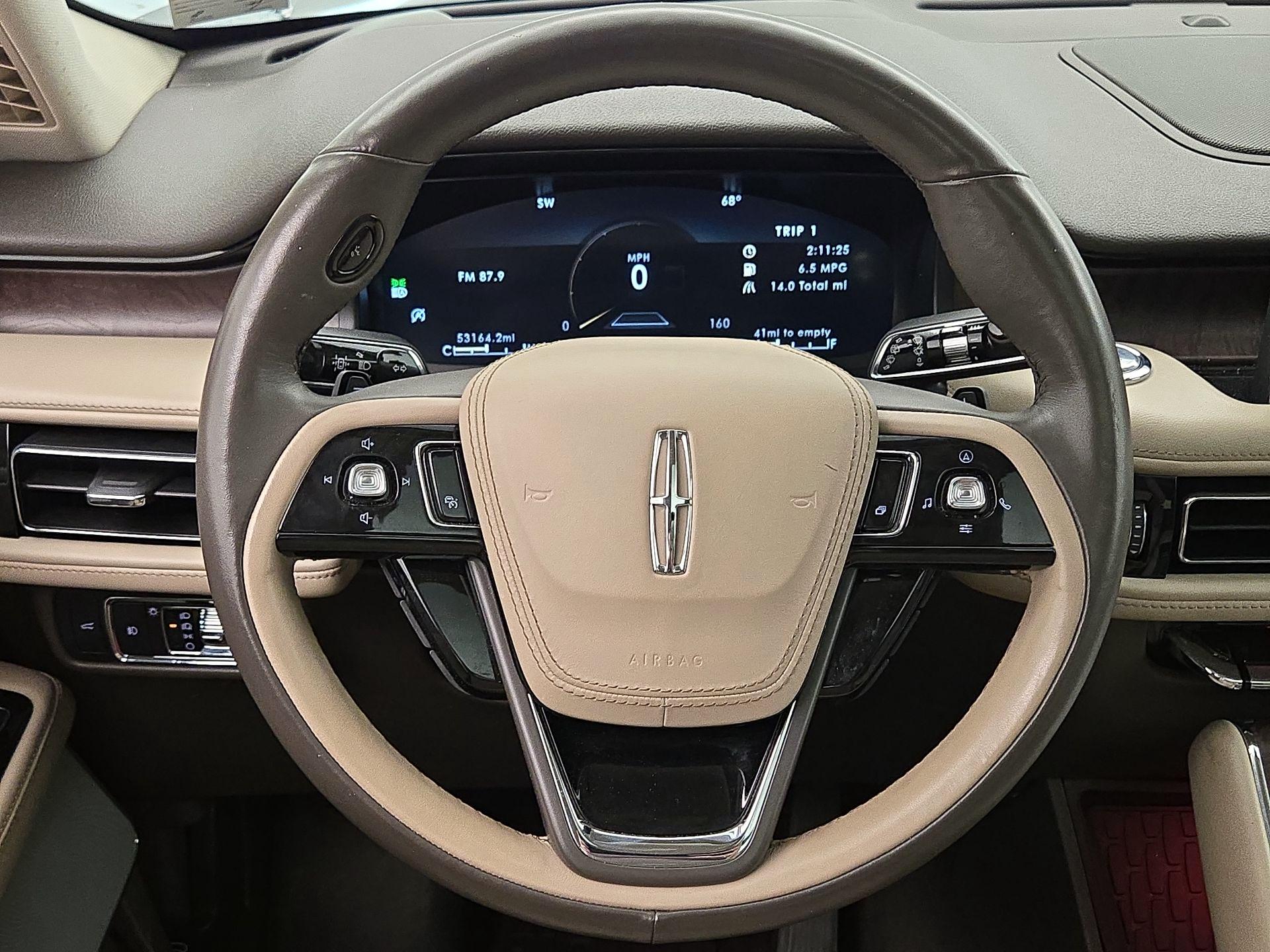 Thumbnail: 2021 Lincoln Aviator - 10