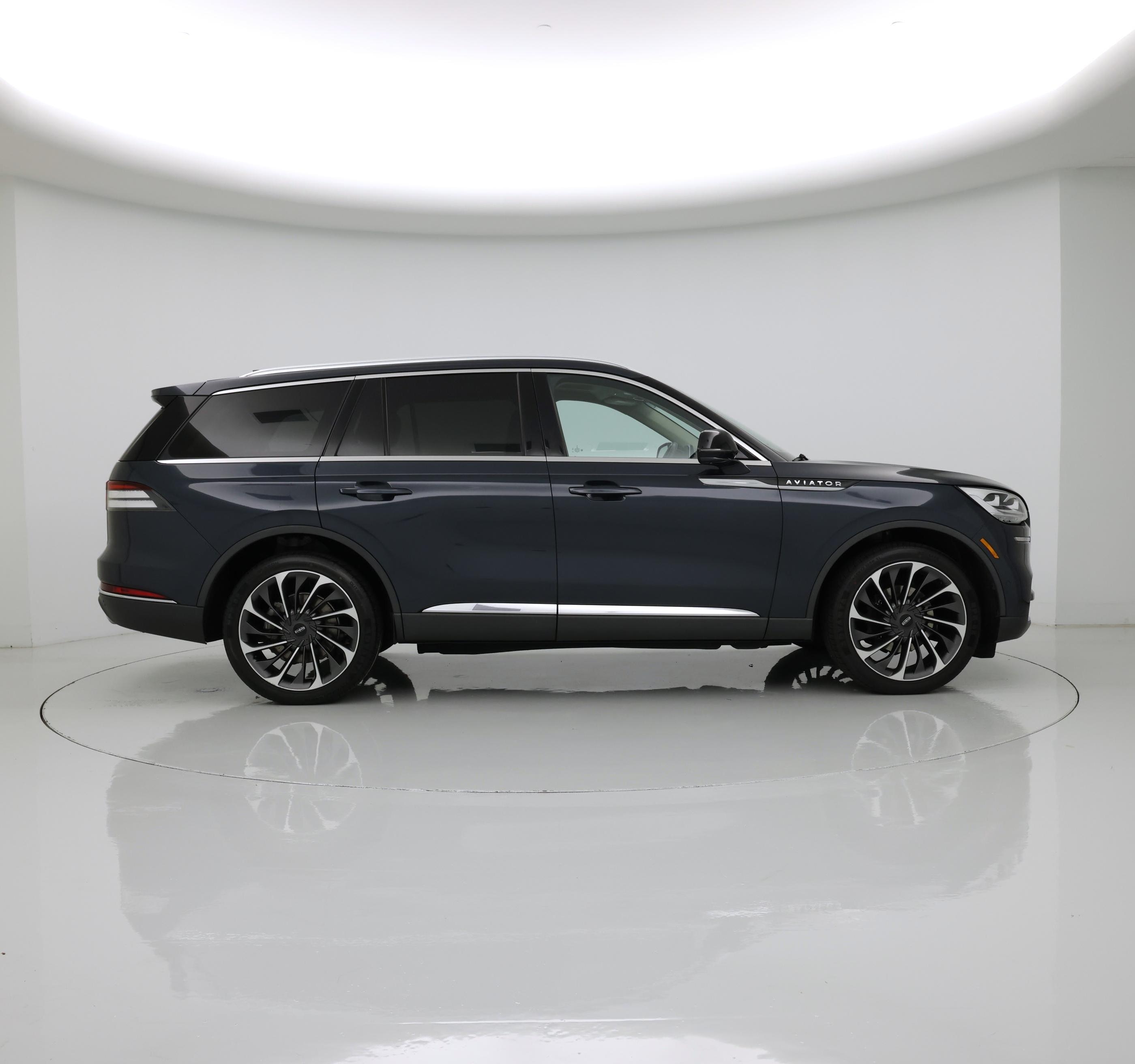 Thumbnail: 2021 Lincoln Aviator - 7
