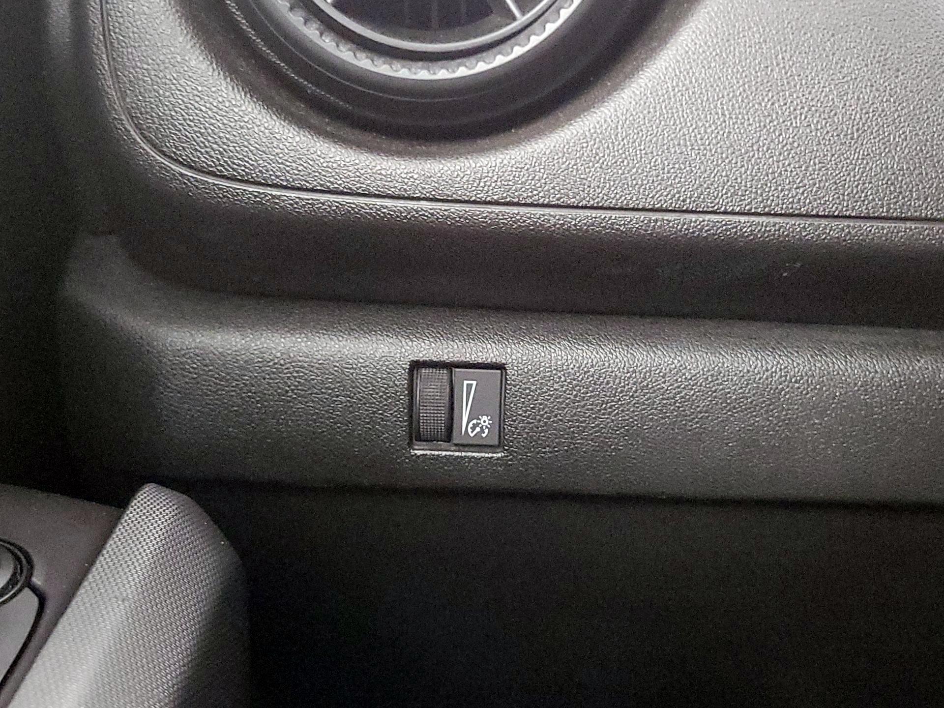 Thumbnail: 2023 Chevrolet Colorado - 13