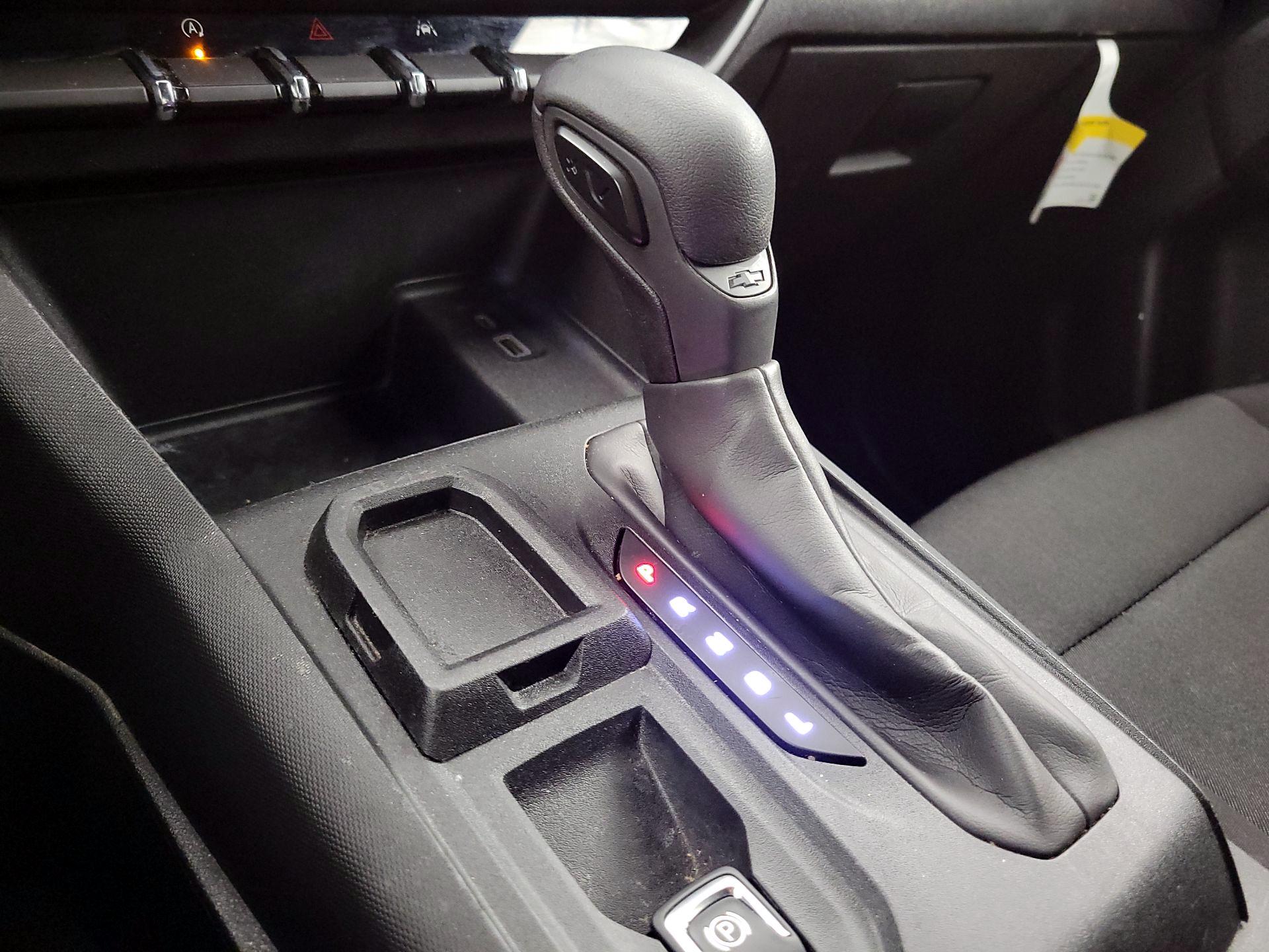 Thumbnail: 2023 Chevrolet Colorado - 17