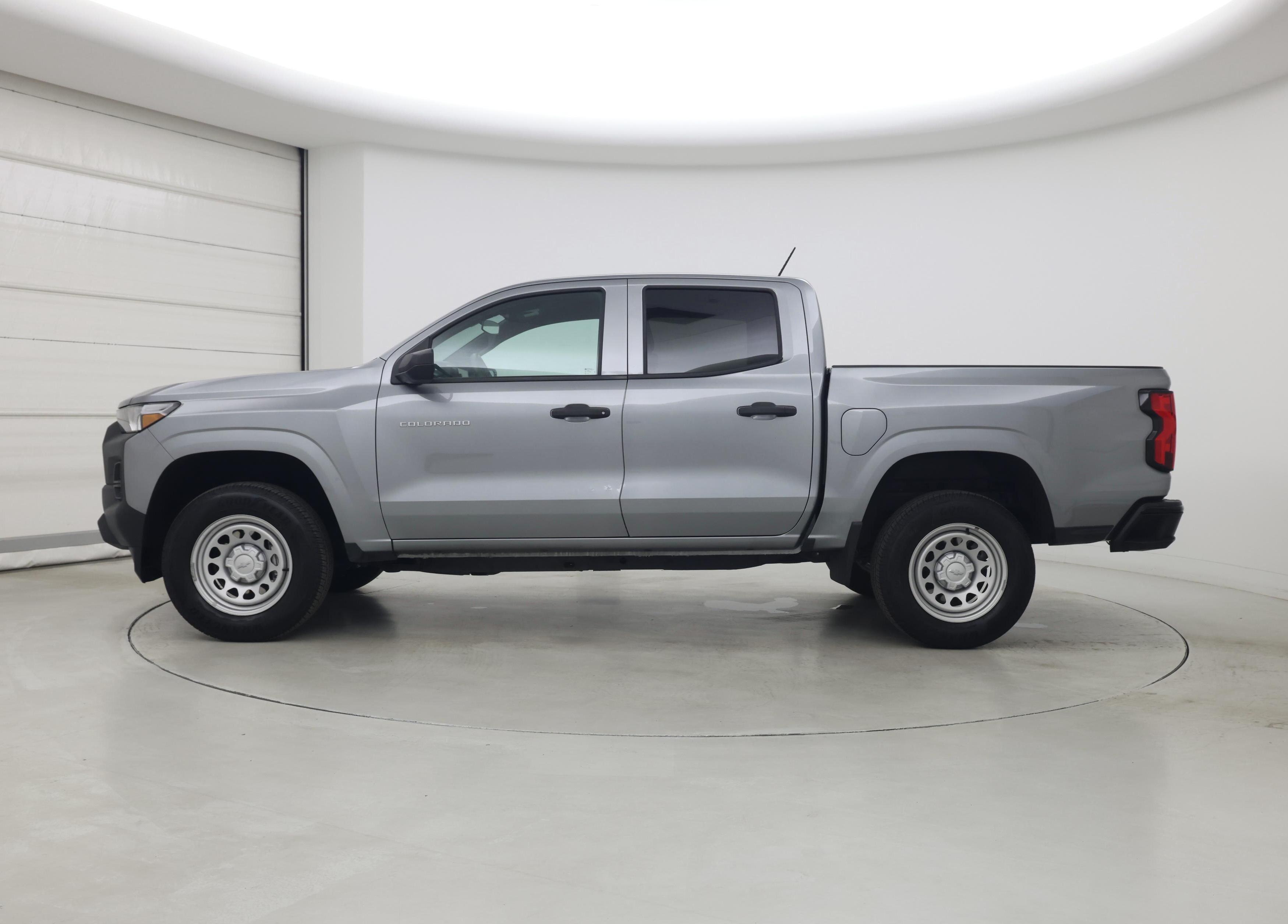 Thumbnail: 2024 Chevrolet Colorado - 3