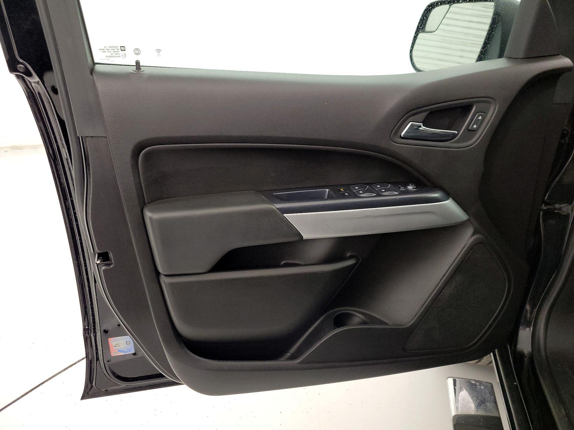 Thumbnail: 2021 Chevrolet Colorado - 12