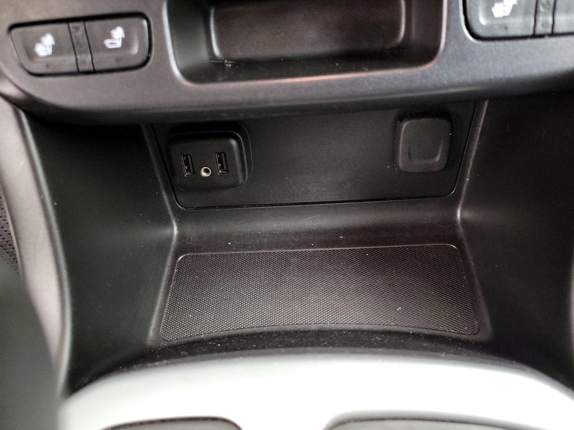 Thumbnail: 2021 Chevrolet Colorado - 18