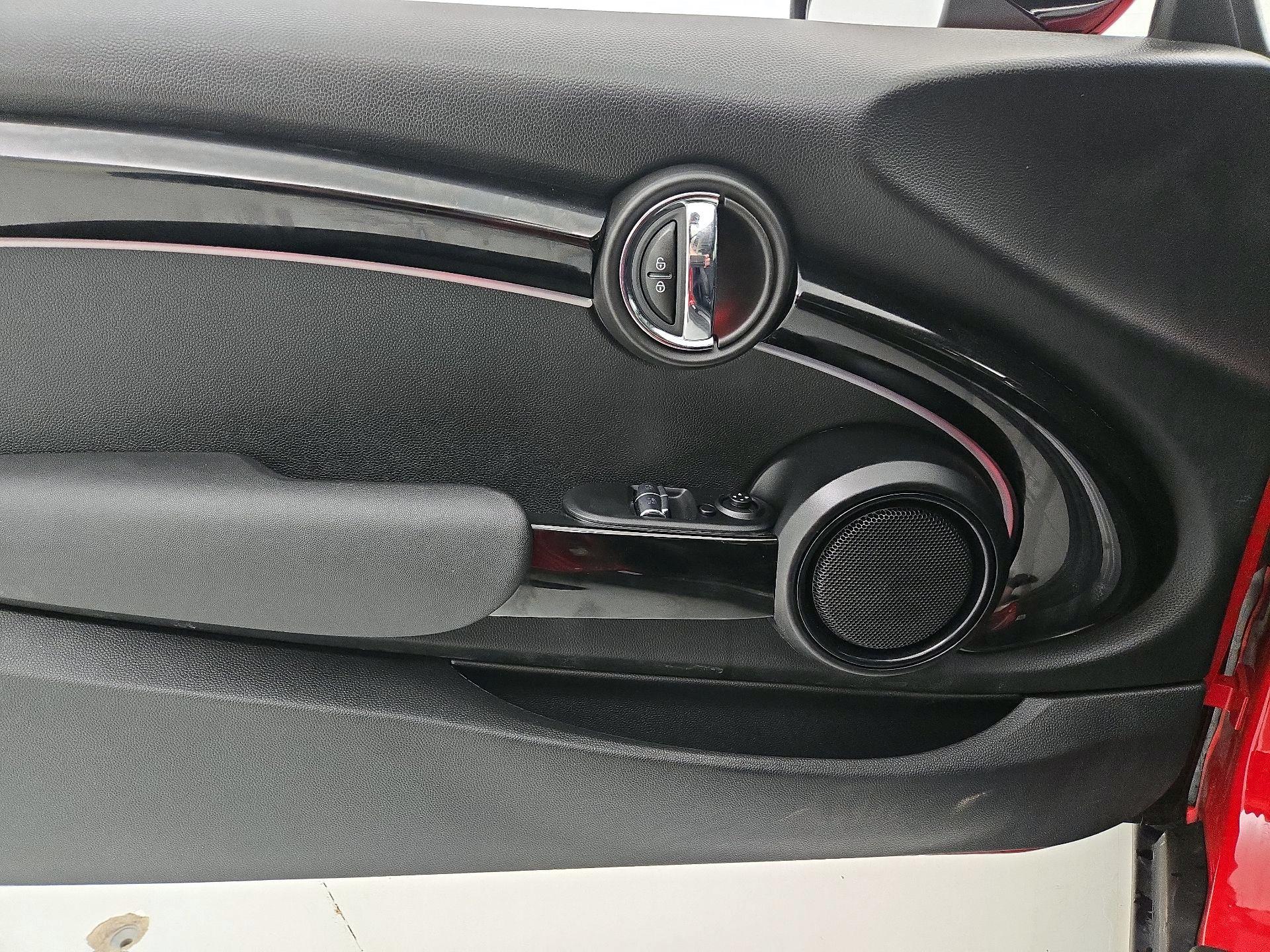 Thumbnail: 2022 MINI Cooper Hardtop - 12