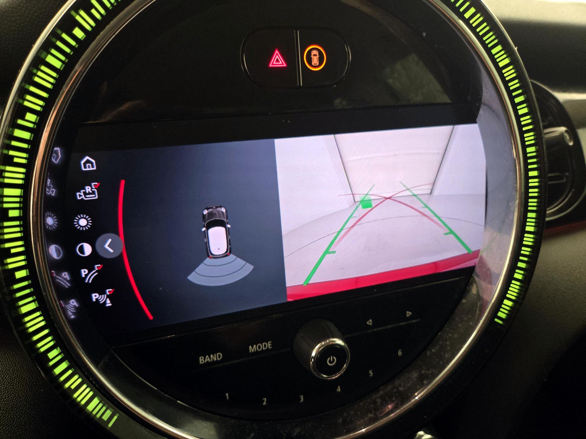 Thumbnail: 2022 MINI Cooper Hardtop - 14