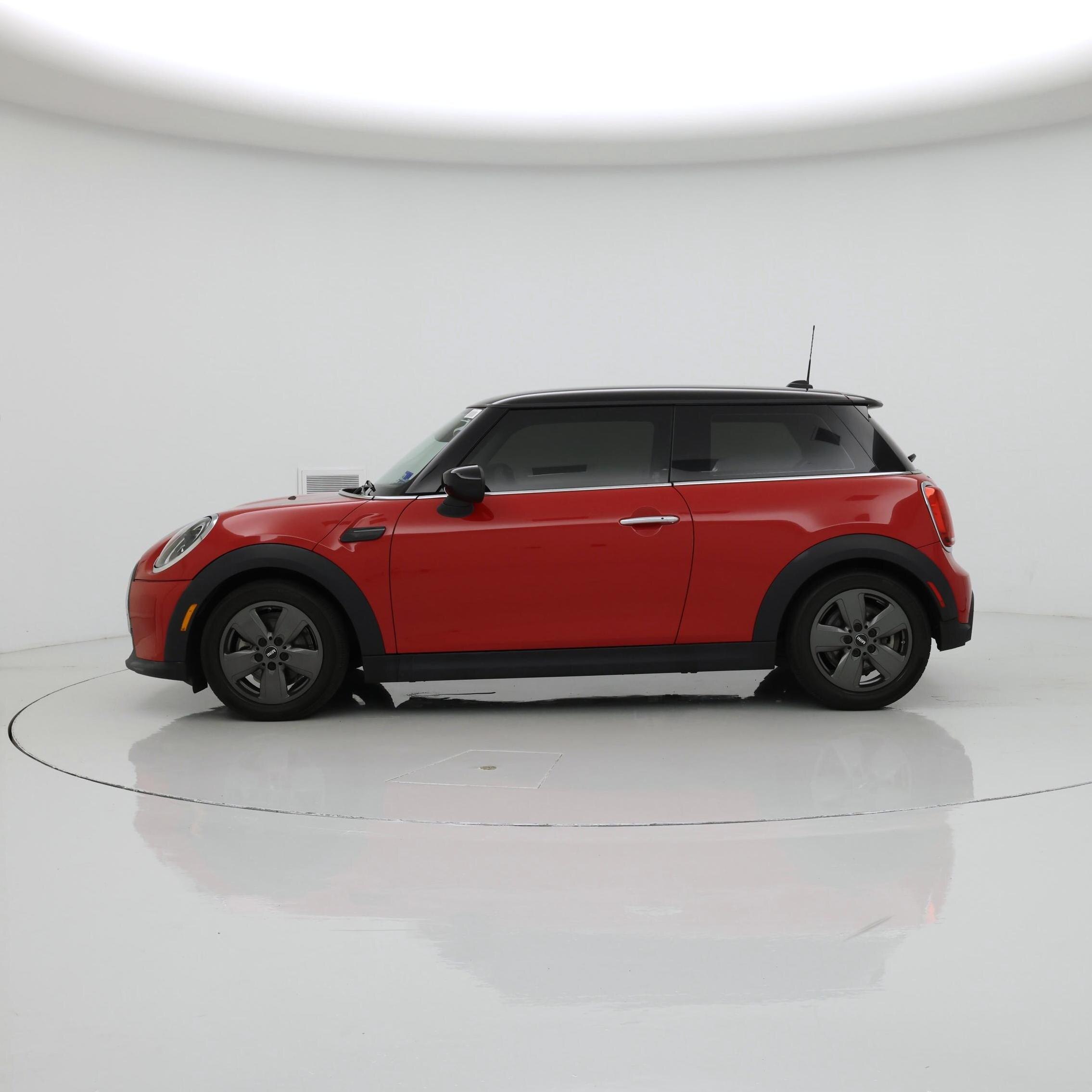 Thumbnail: 2022 MINI Cooper Hardtop - 3