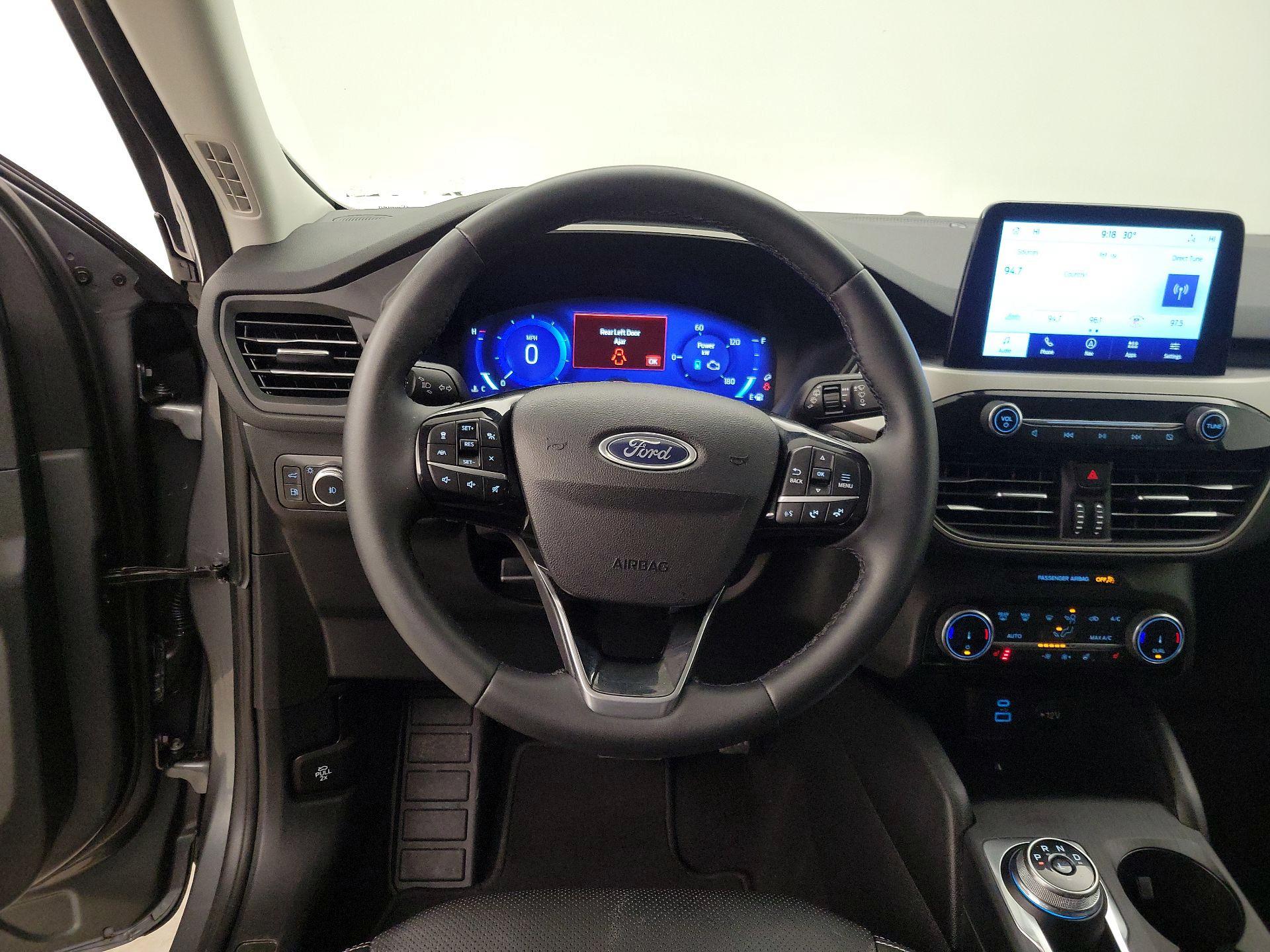 Thumbnail: 2022 Ford Escape - 10