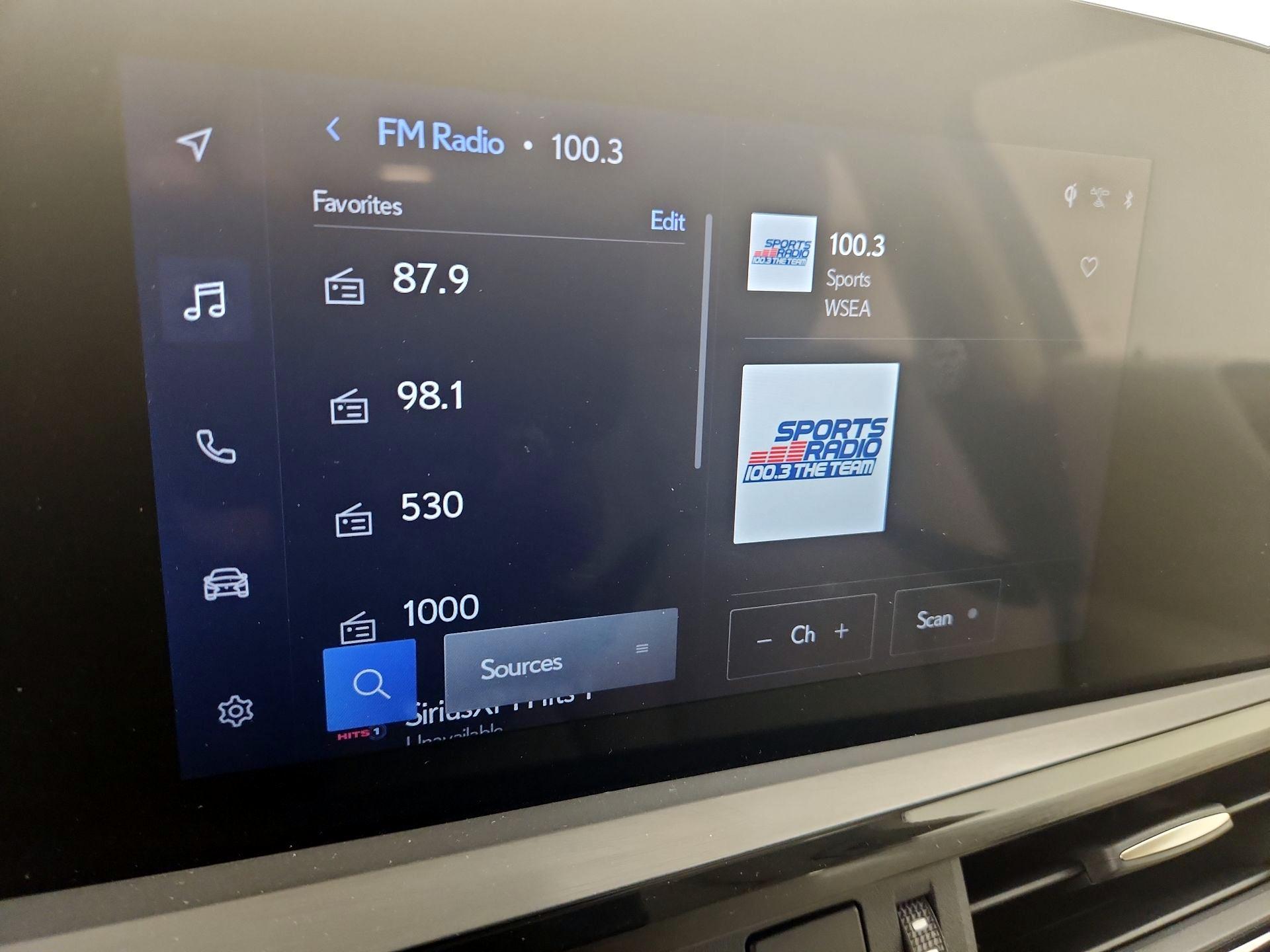 Thumbnail: 2023 Lexus ES - 15