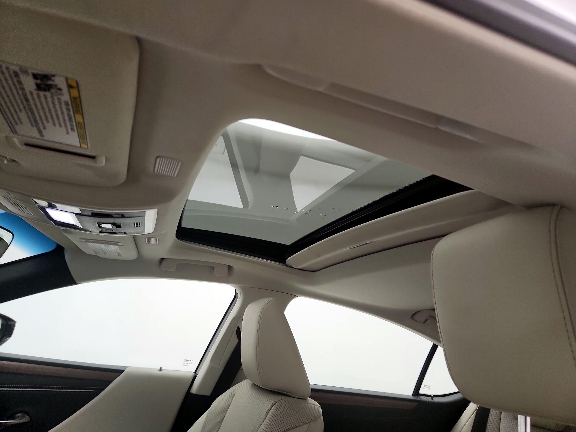 Thumbnail: 2023 Lexus ES - 19