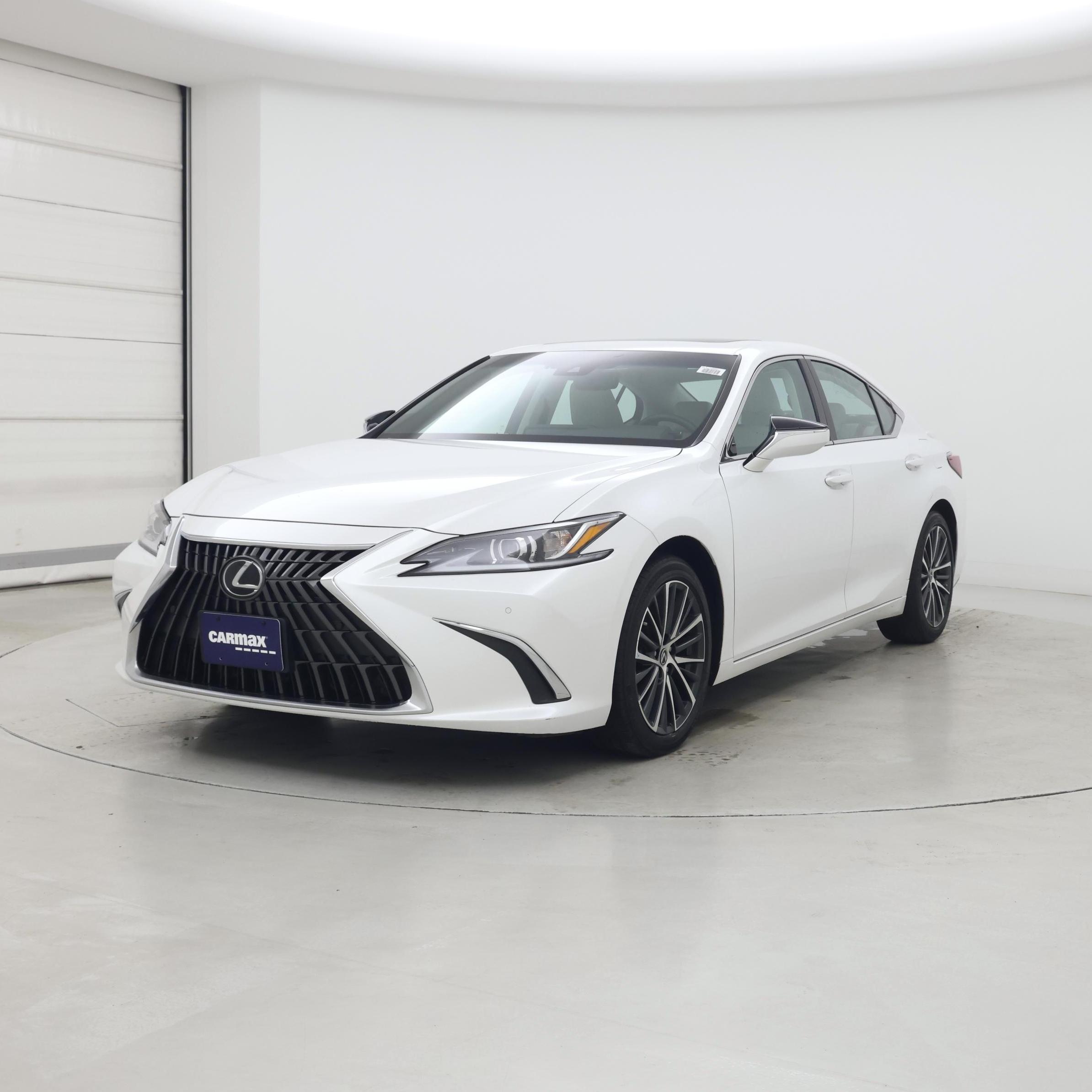 Thumbnail: 2023 Lexus ES - 4