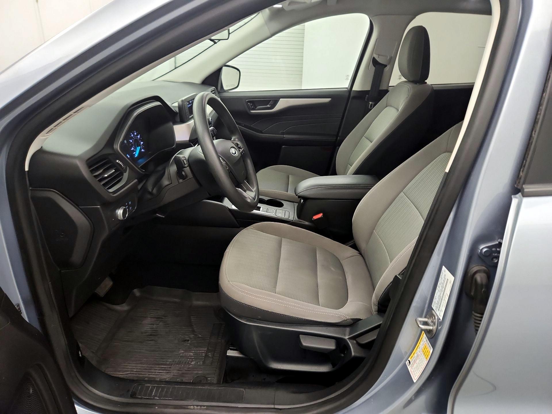 Thumbnail: 2022 Ford Escape - 9