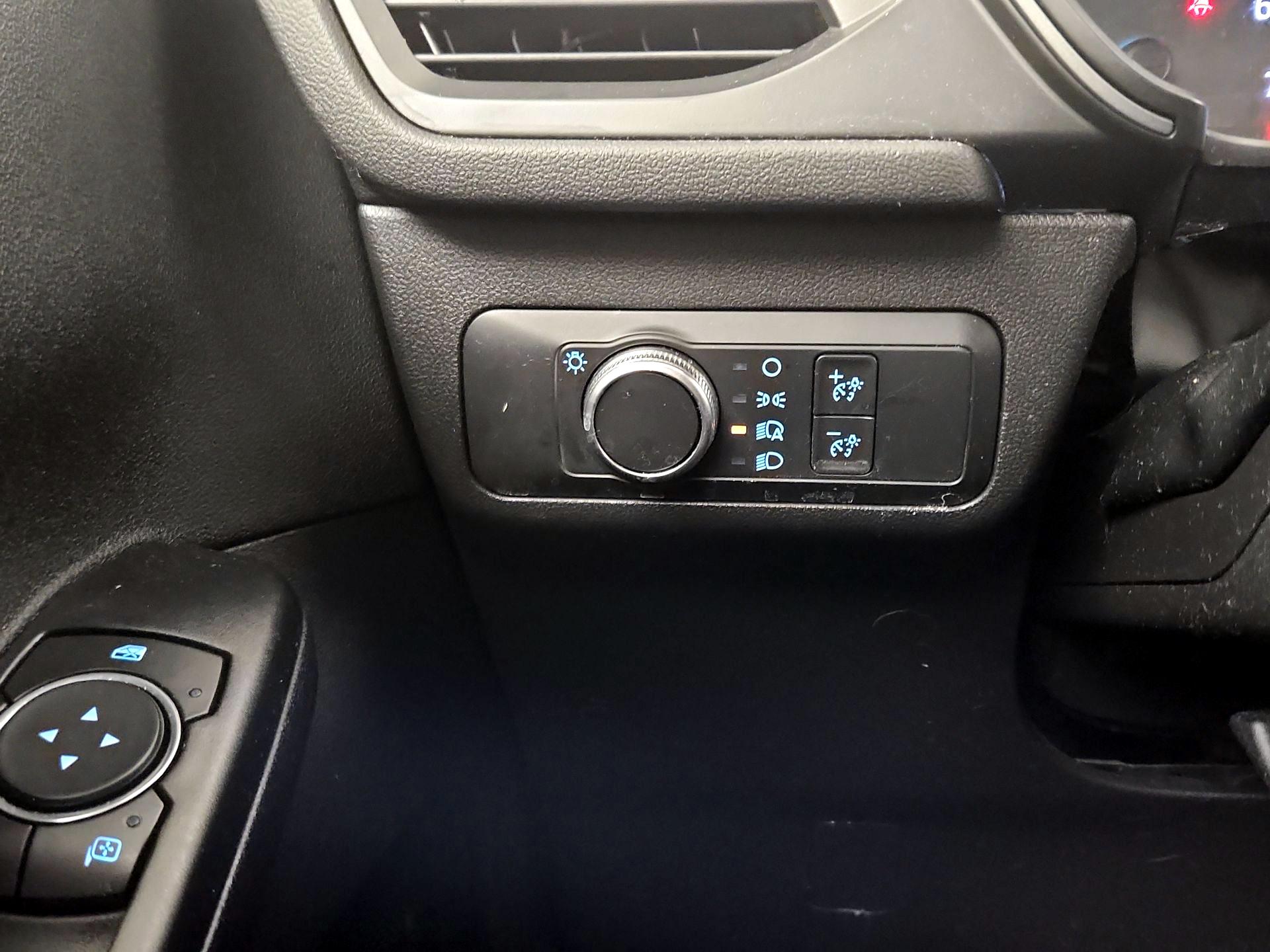 Thumbnail: 2022 Ford Escape - 11