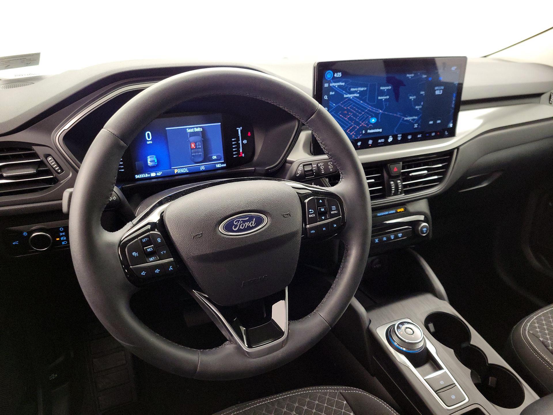 Thumbnail: 2023 Ford Escape - 9