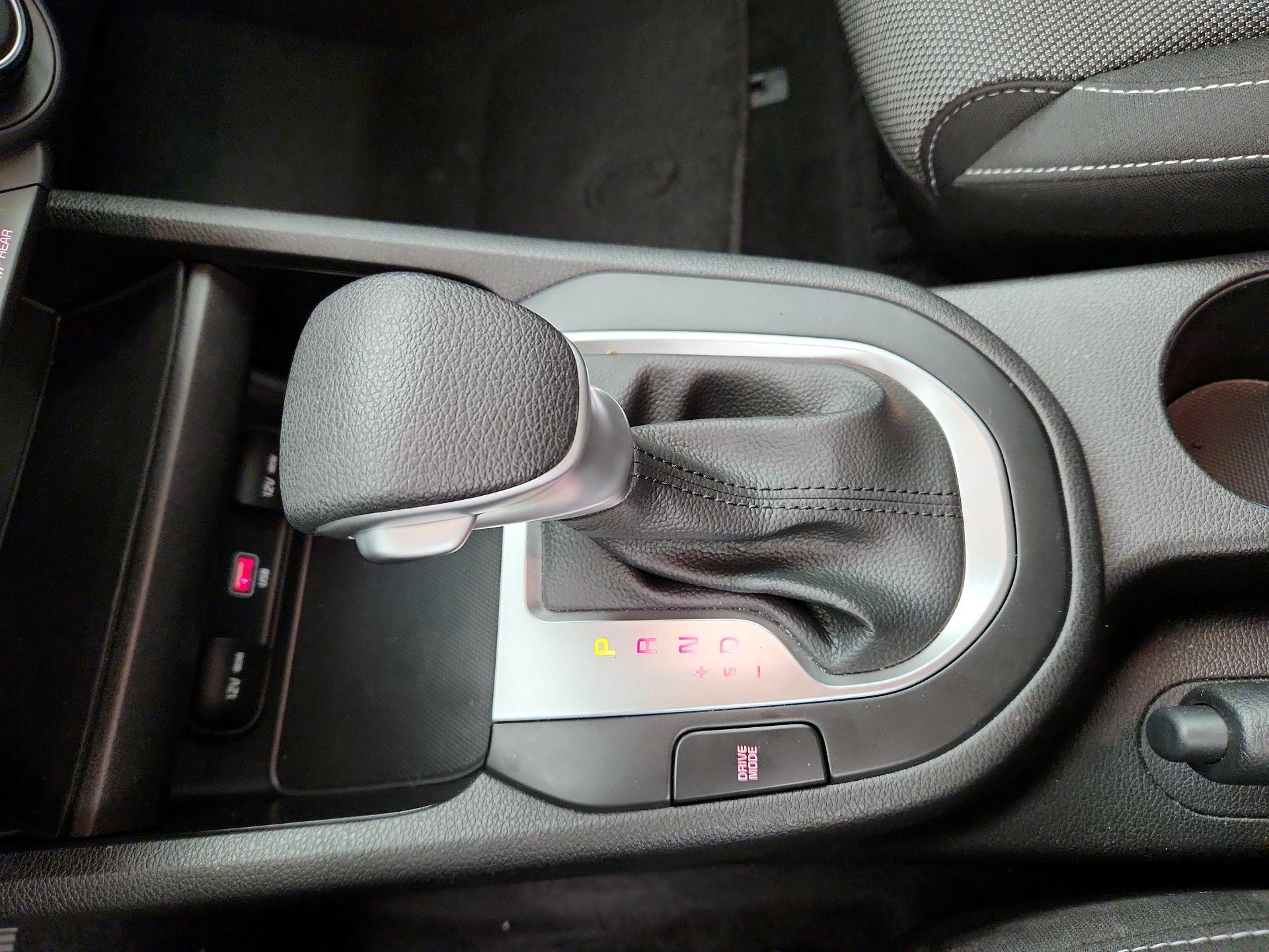 Thumbnail: 2023 Kia Forte - 17