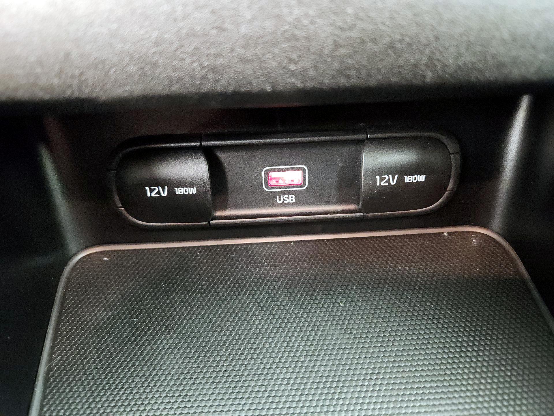 Thumbnail: 2023 Kia Forte - 18