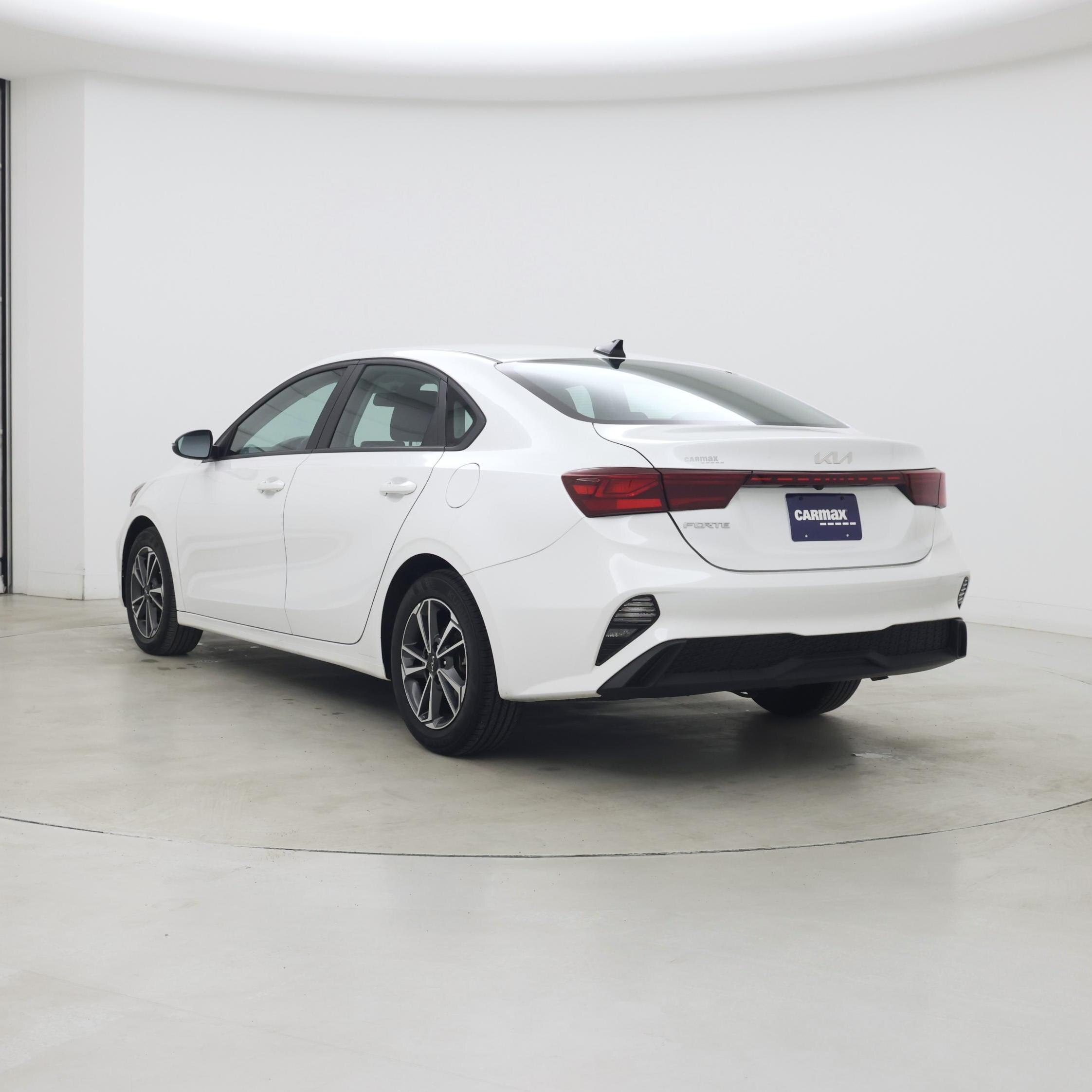 Thumbnail: 2023 Kia Forte - 2