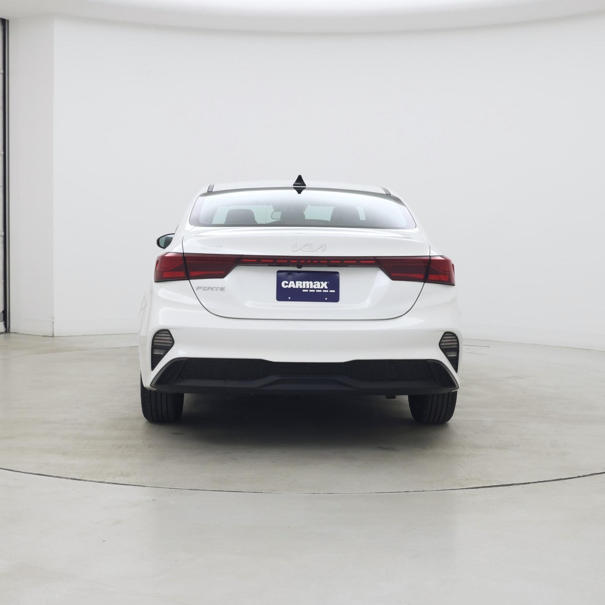 Thumbnail: 2023 Kia Forte - 6