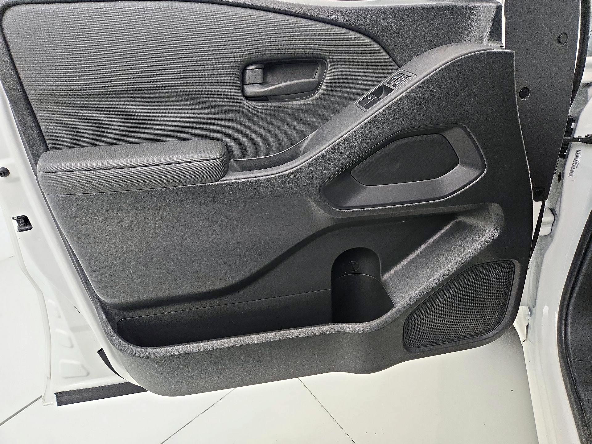 Thumbnail: 2022 Nissan Frontier - 12