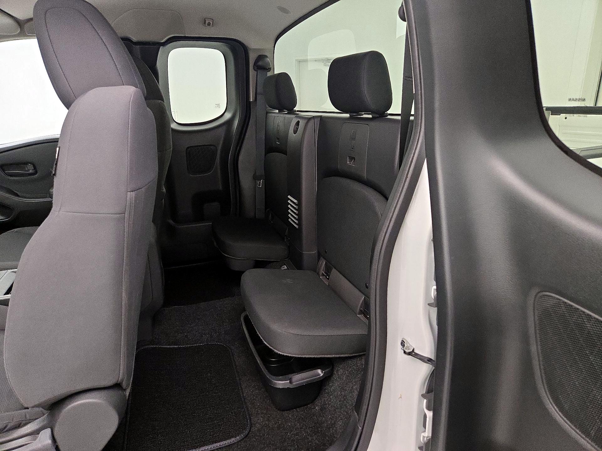 Thumbnail: 2022 Nissan Frontier - 19