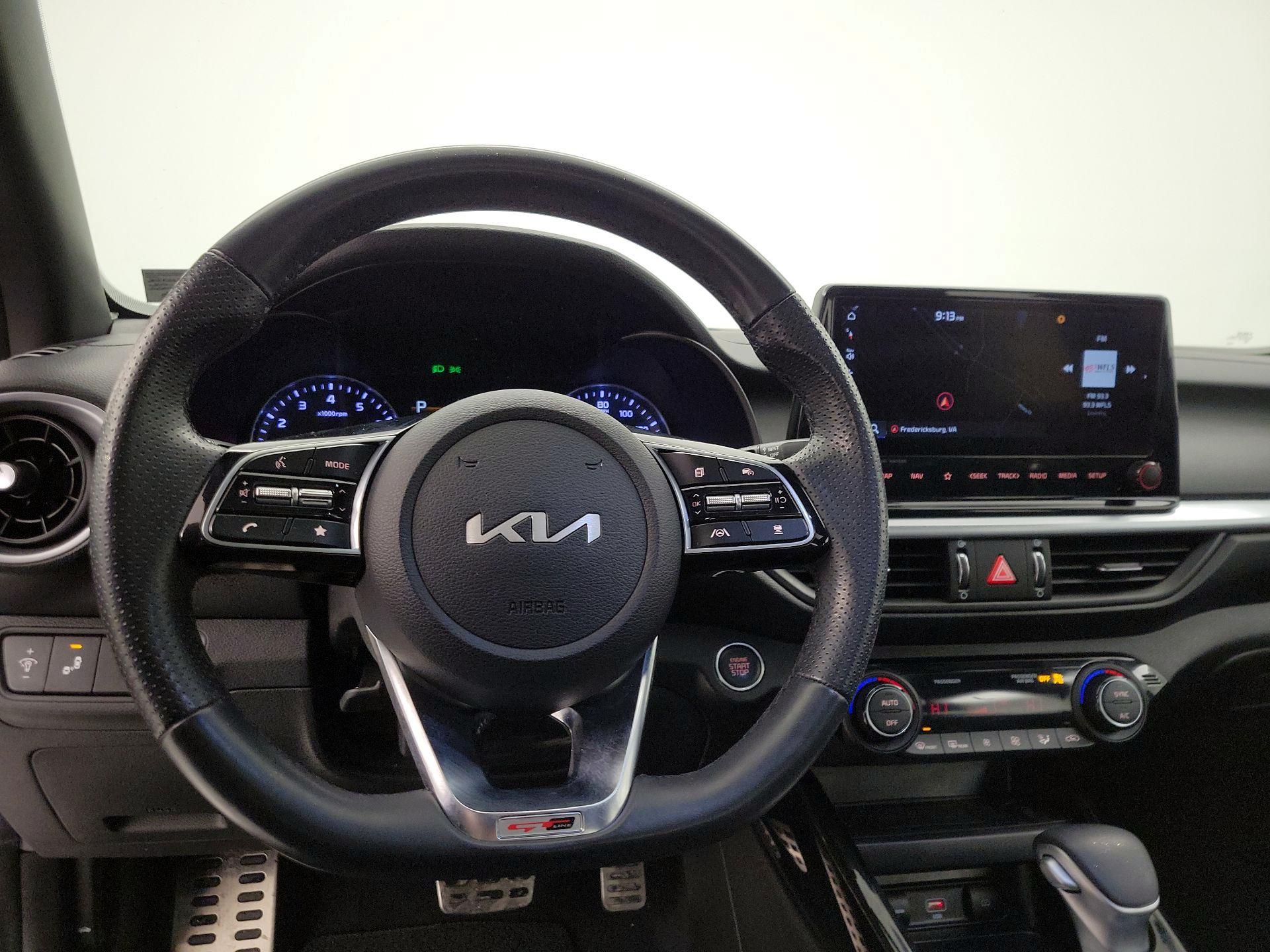 Thumbnail: 2023 Kia Forte - 10