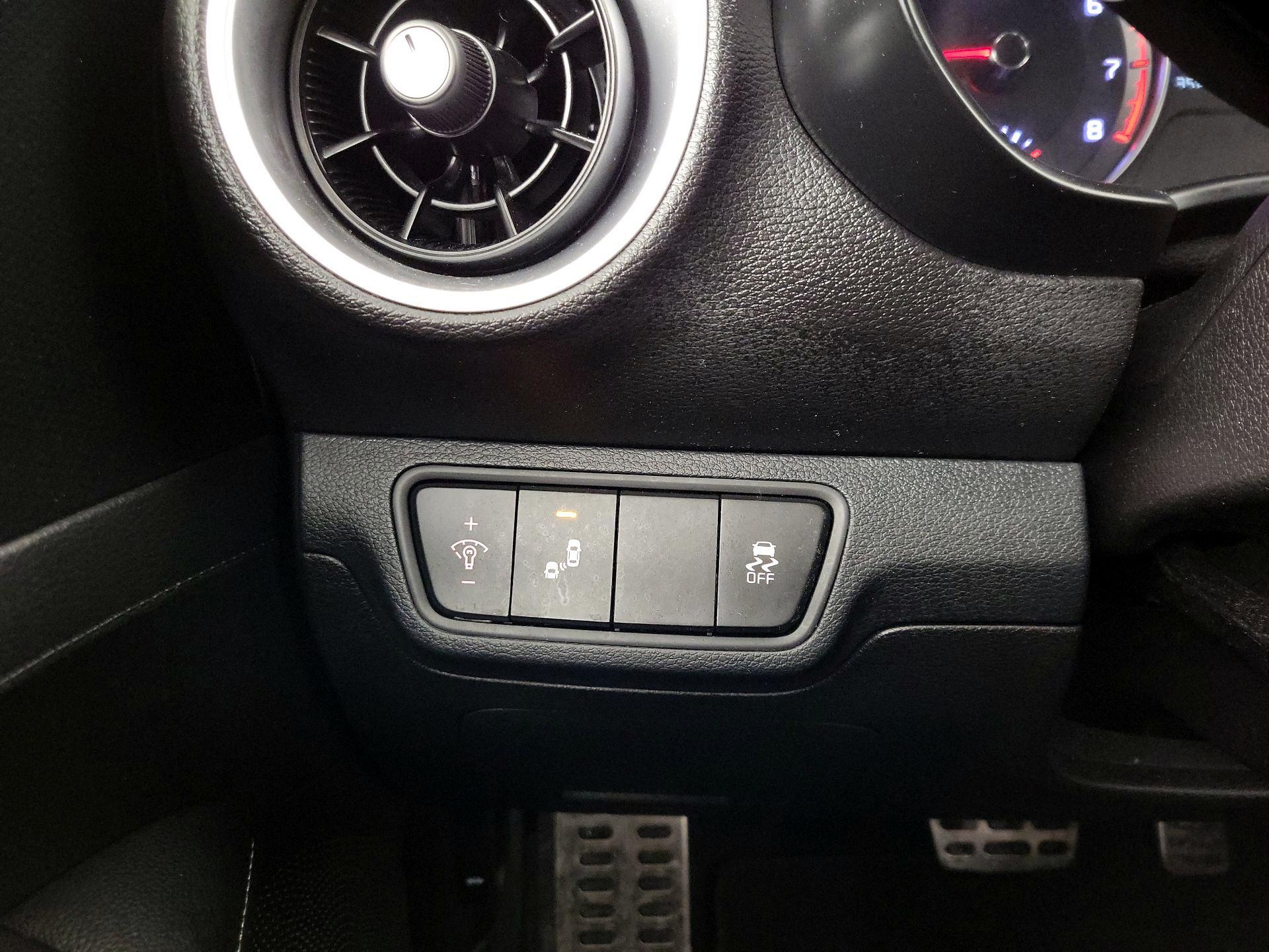 Thumbnail: 2023 Kia Forte - 13