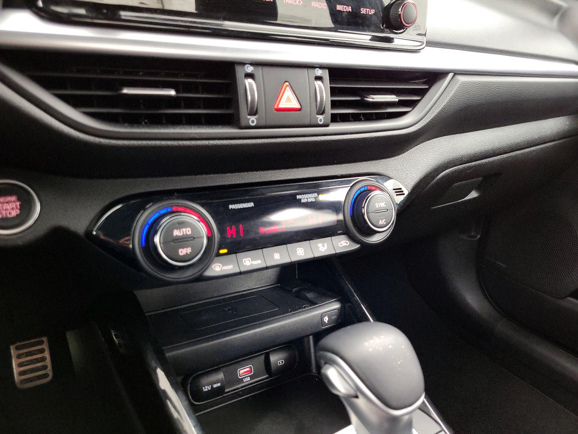 Thumbnail: 2023 Kia Forte - 17