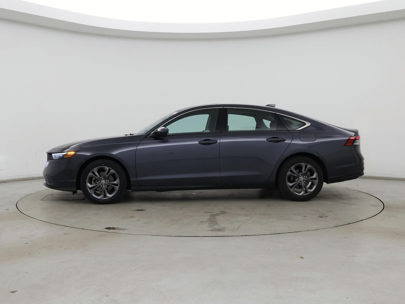 2023 Honda Accord EX - Photo 4