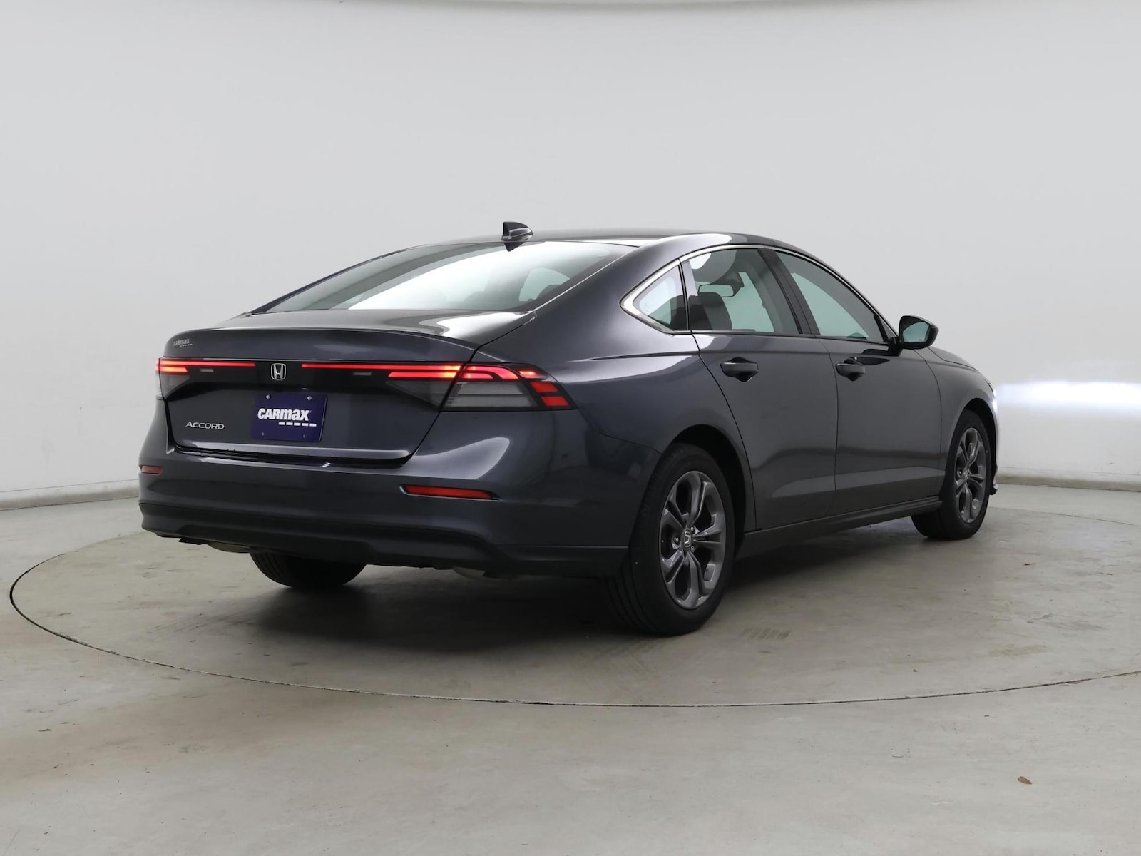 2023 Honda Accord EX - Photo 9