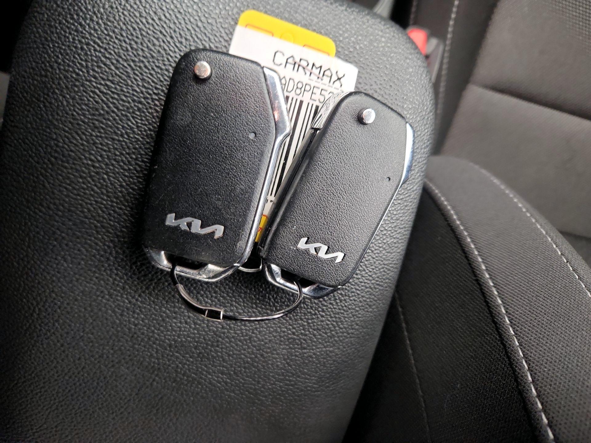 Thumbnail: 2023 Kia Forte - 20