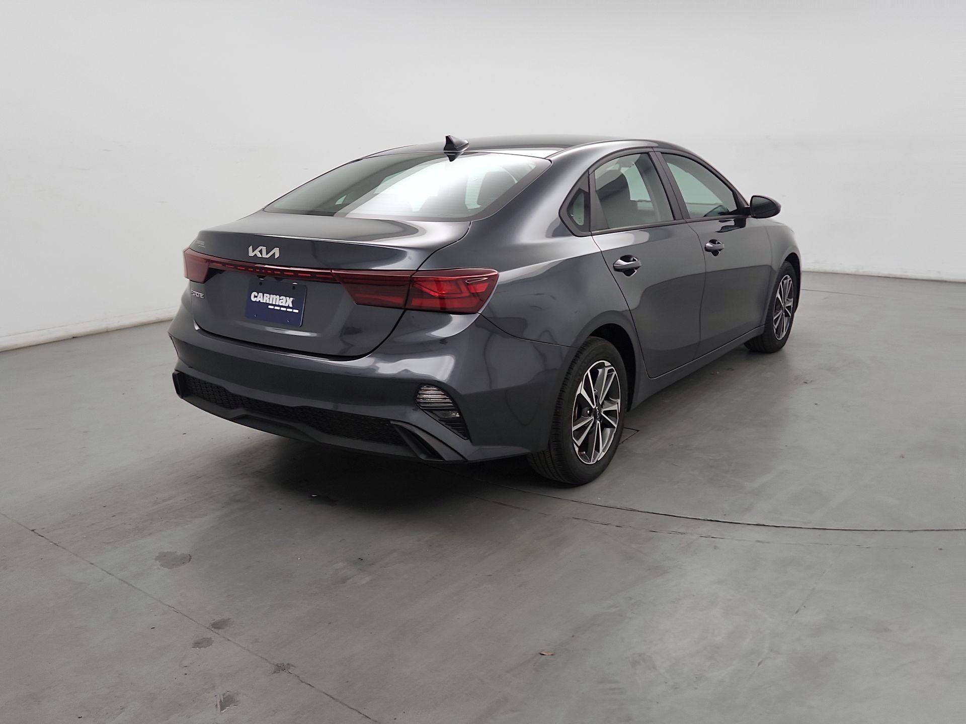 Thumbnail: 2023 Kia Forte - 5