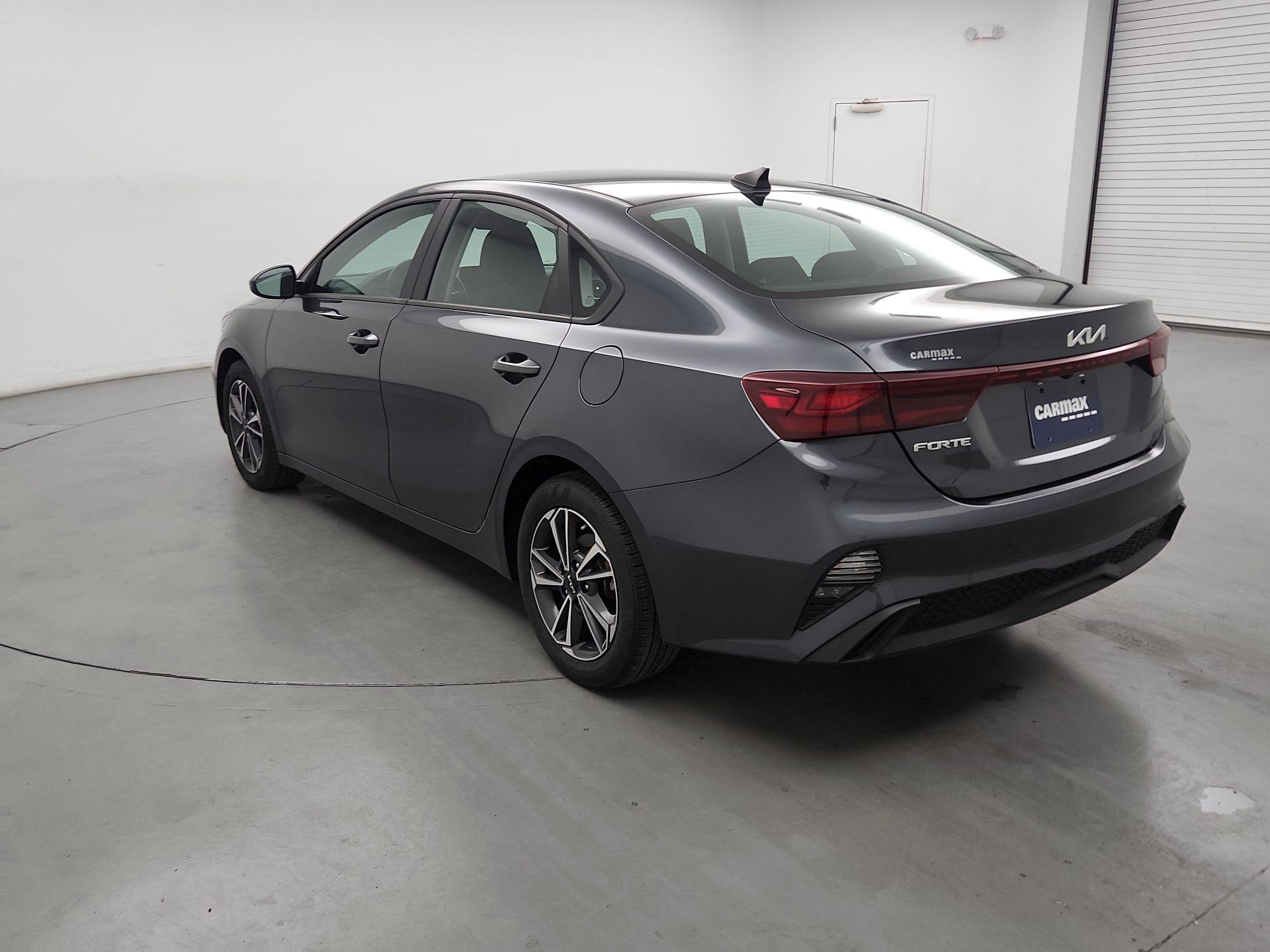 Thumbnail: 2023 Kia Forte - 7