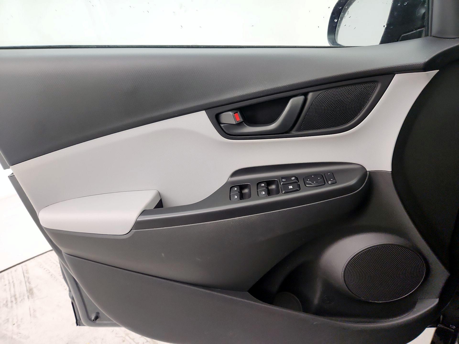 Thumbnail: 2023 Hyundai Kona - 10