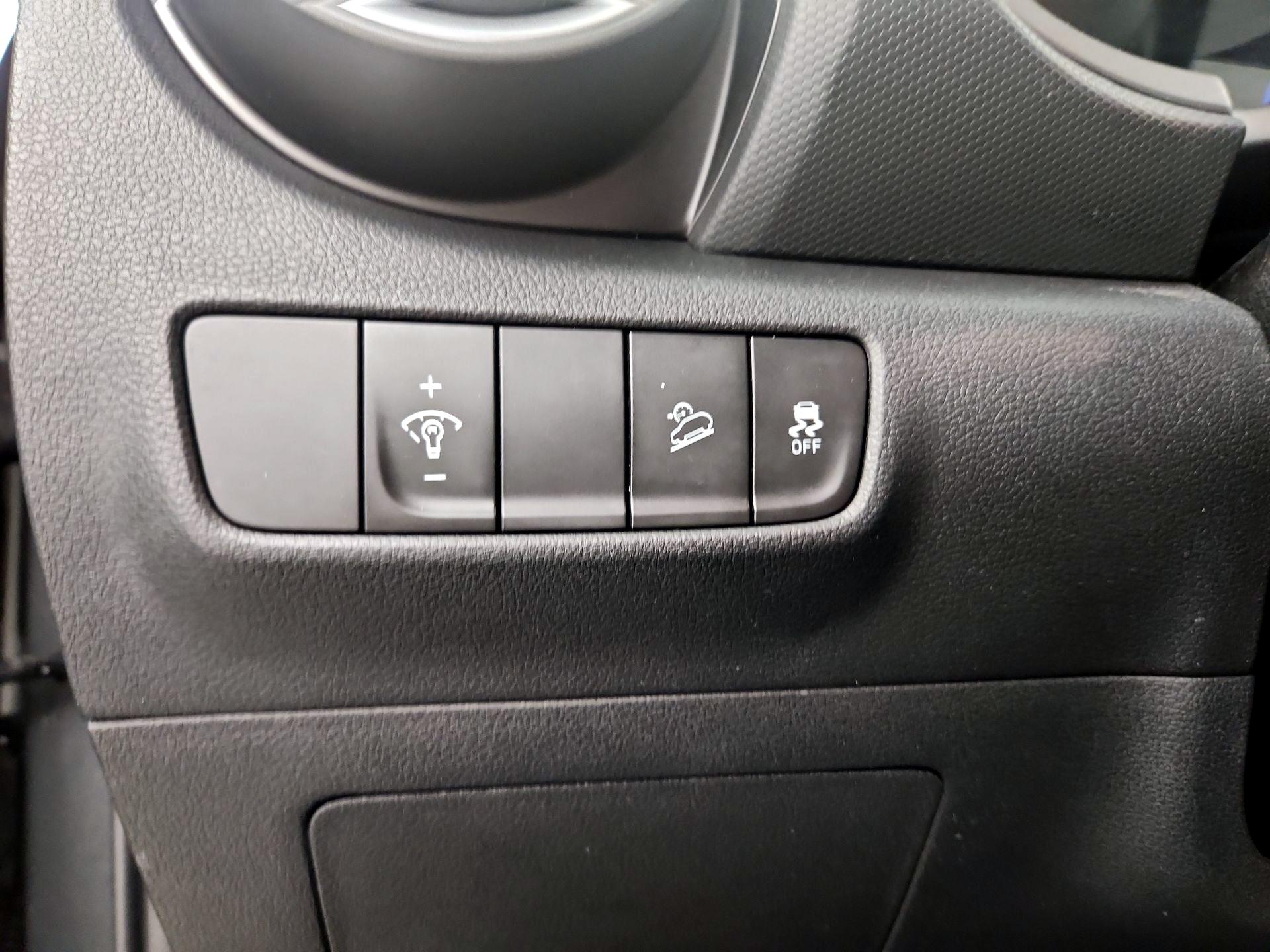 Thumbnail: 2023 Hyundai Kona - 11