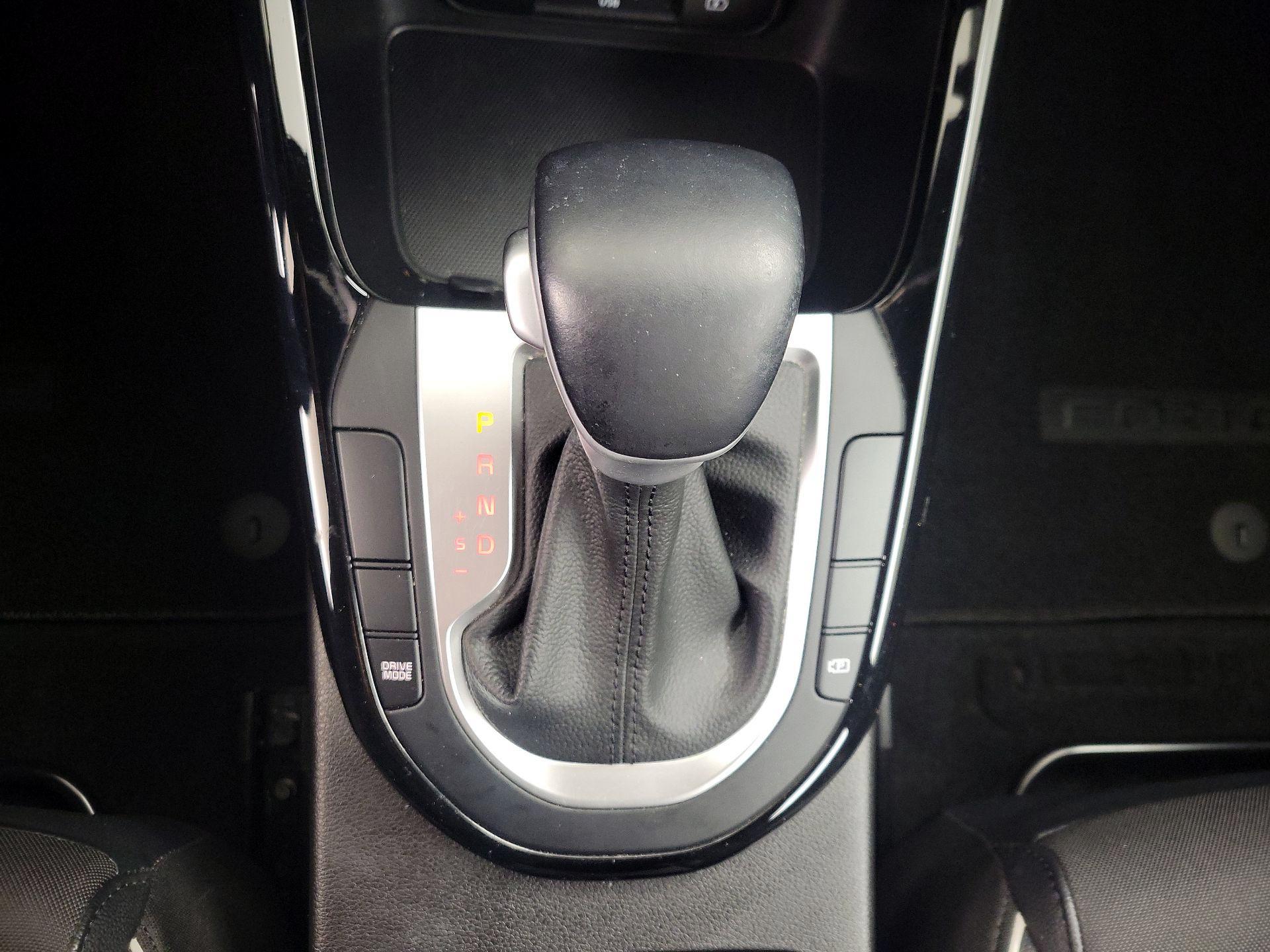 Thumbnail: 2023 Kia Forte - 18