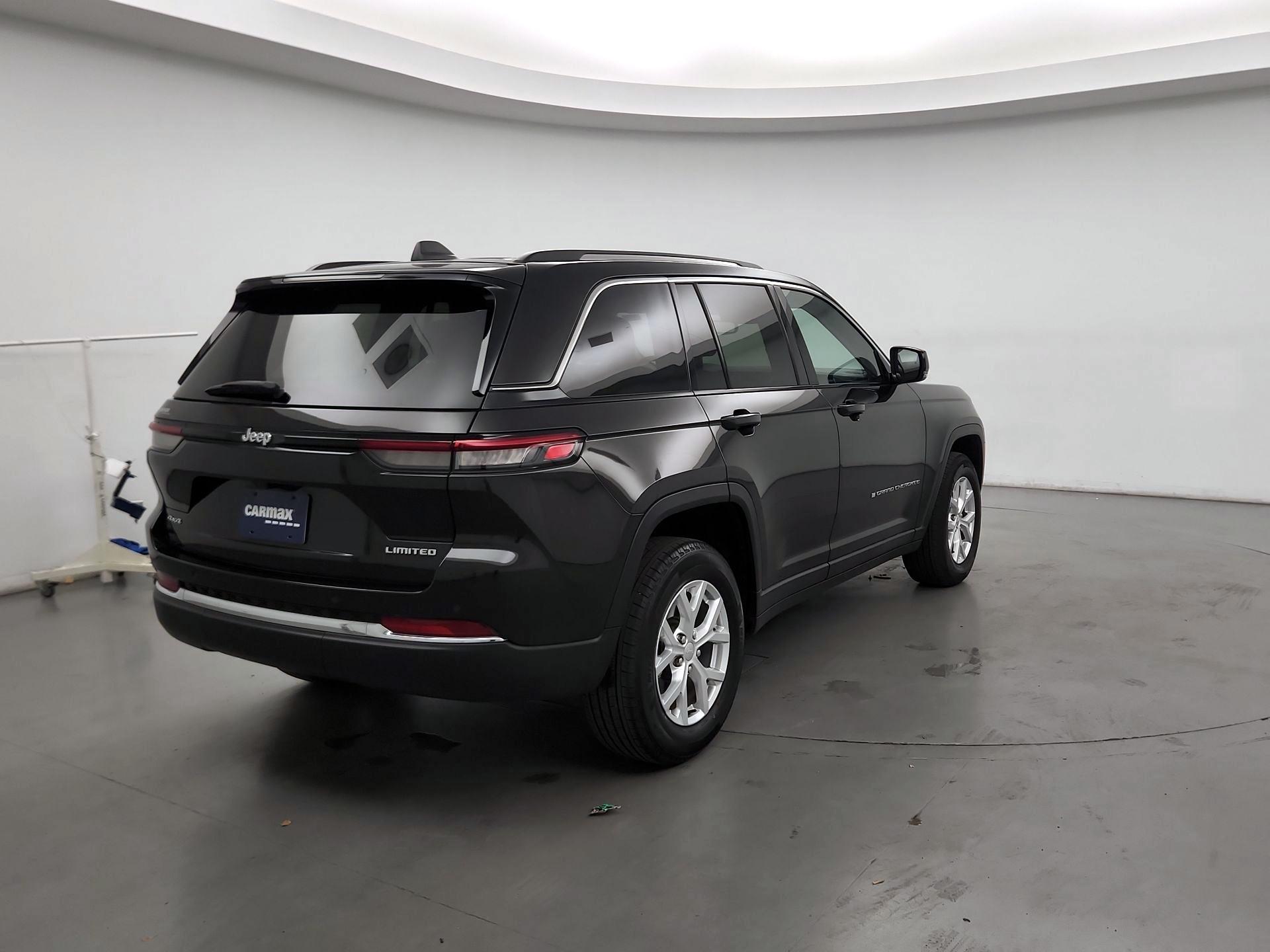 Thumbnail: 2023 Jeep Grand Cherokee - 5