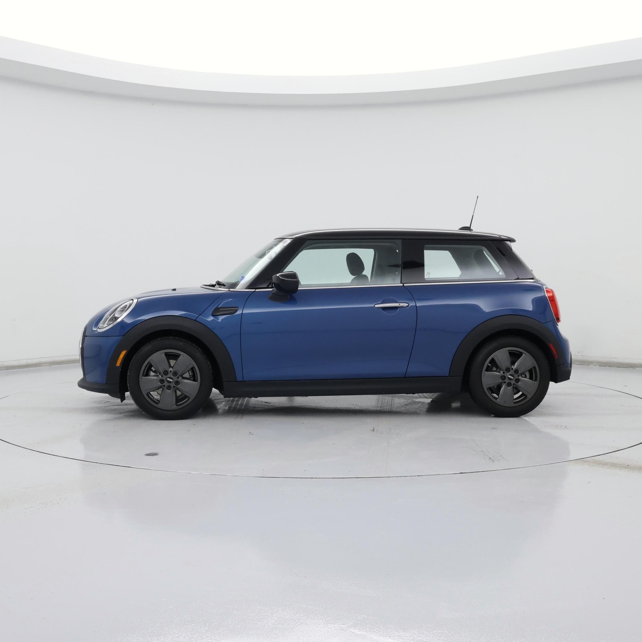 Thumbnail: 2023 MINI Cooper Hardtop - 3