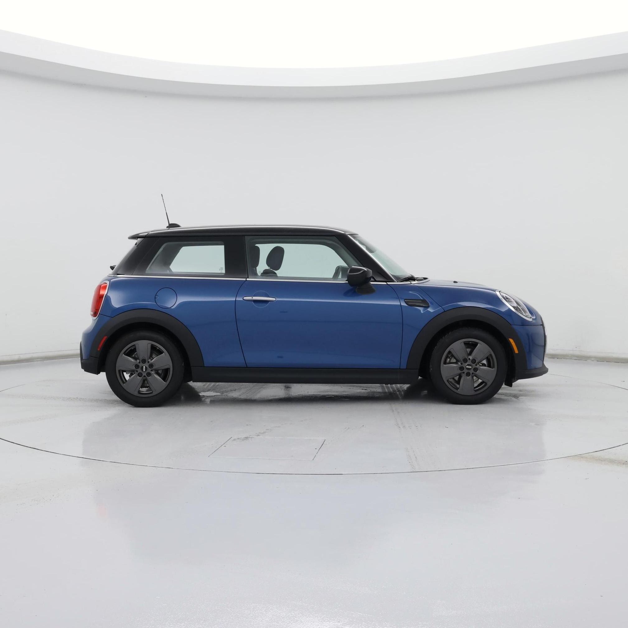Thumbnail: 2023 MINI Cooper Hardtop - 7