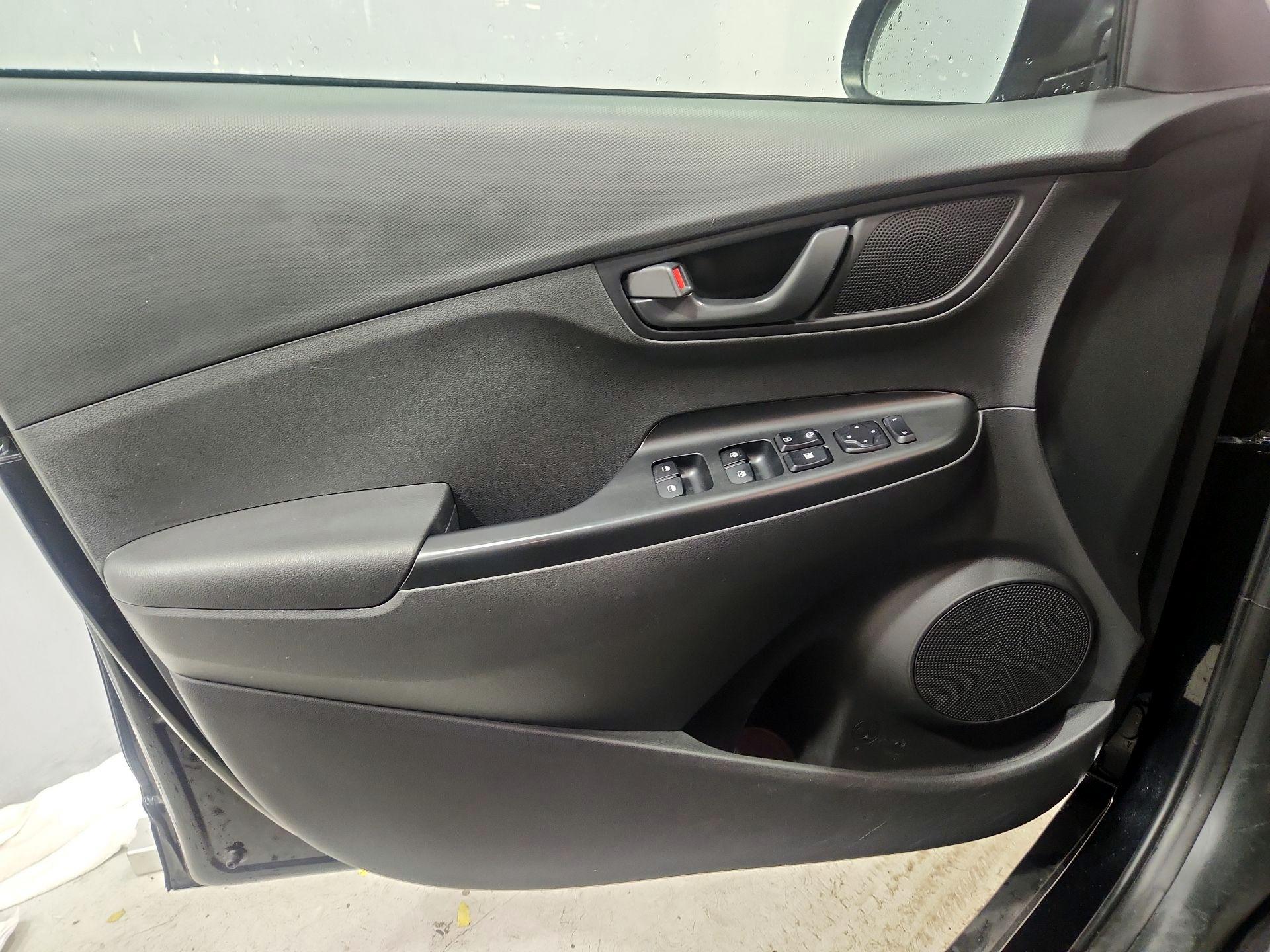 Thumbnail: 2023 Hyundai Kona - 12