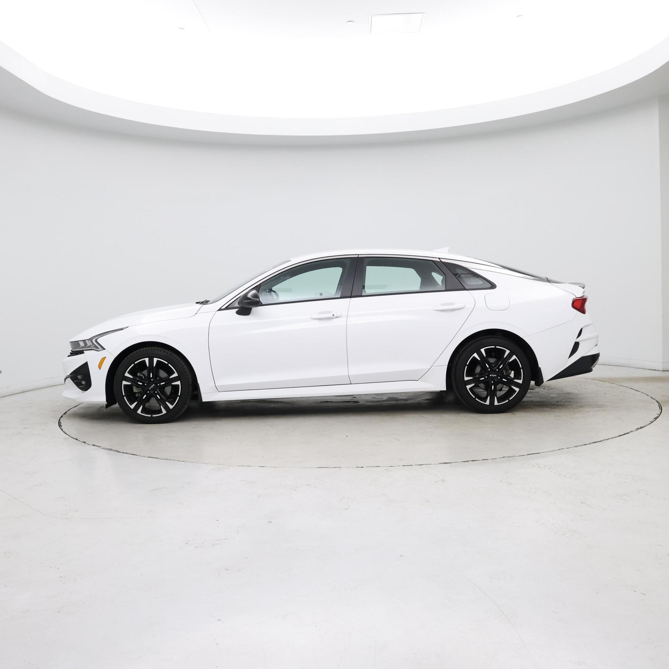 Thumbnail: 2023 Kia K5 - 3