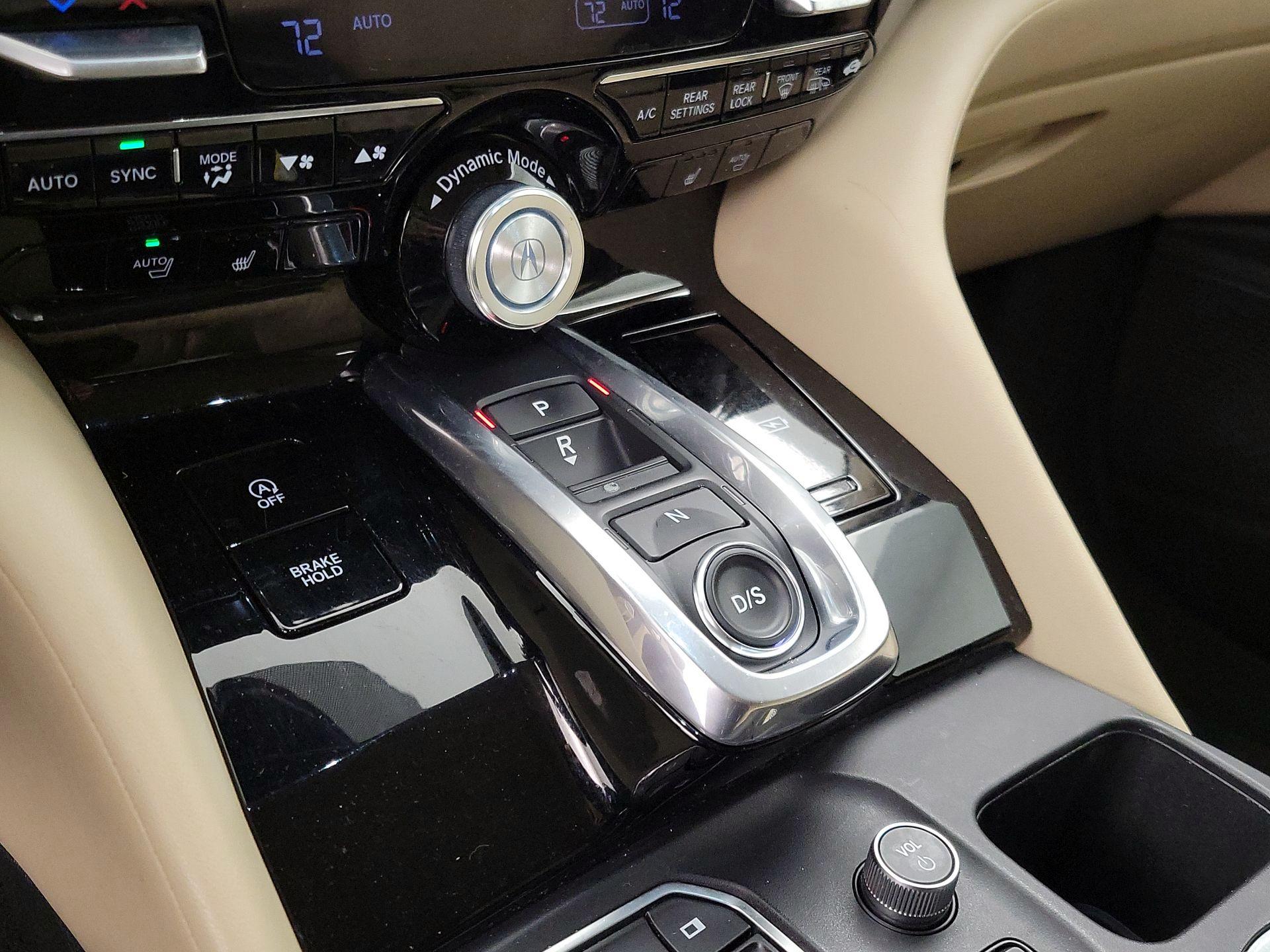 Thumbnail: 2023 Acura MDX - 17