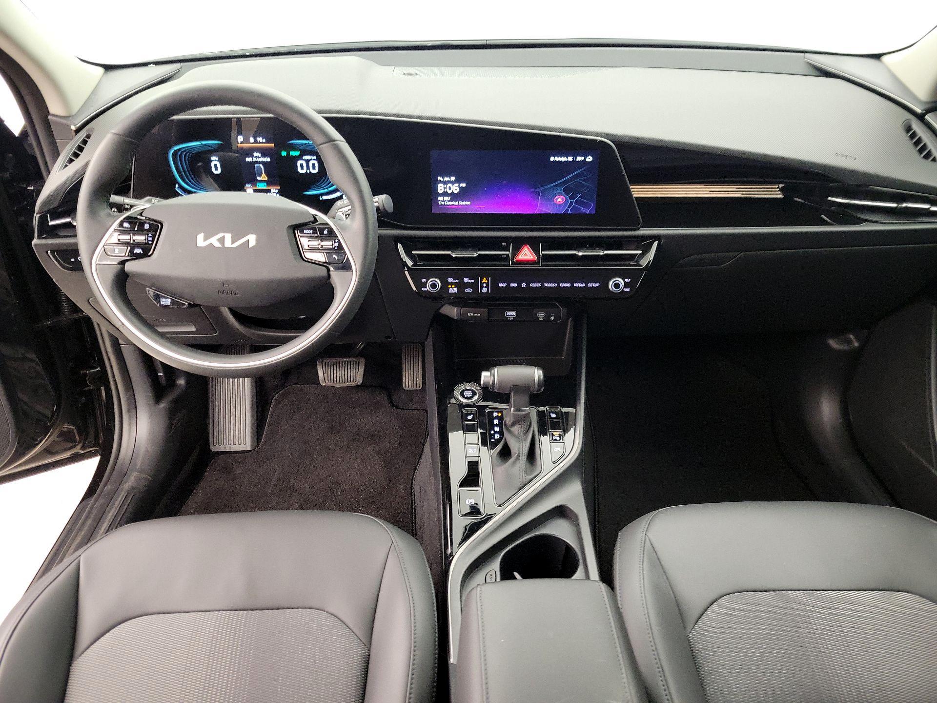 Thumbnail: 2023 Kia Niro - 9